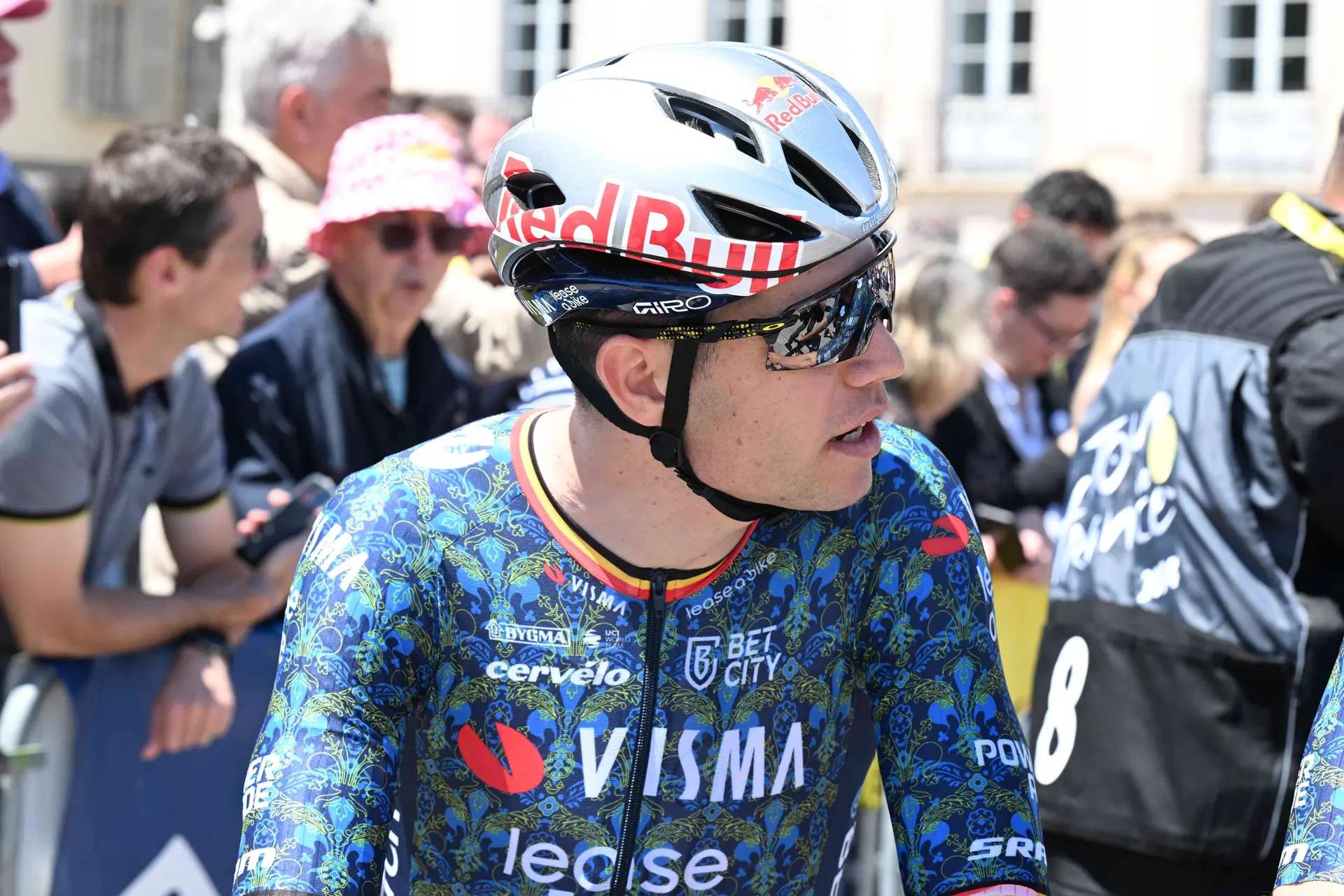 "We verwachten altijd een agressieve Tadej Pogacar" - Wout van Aert niet verrast door aanhoudende aanvallen van de gele trui