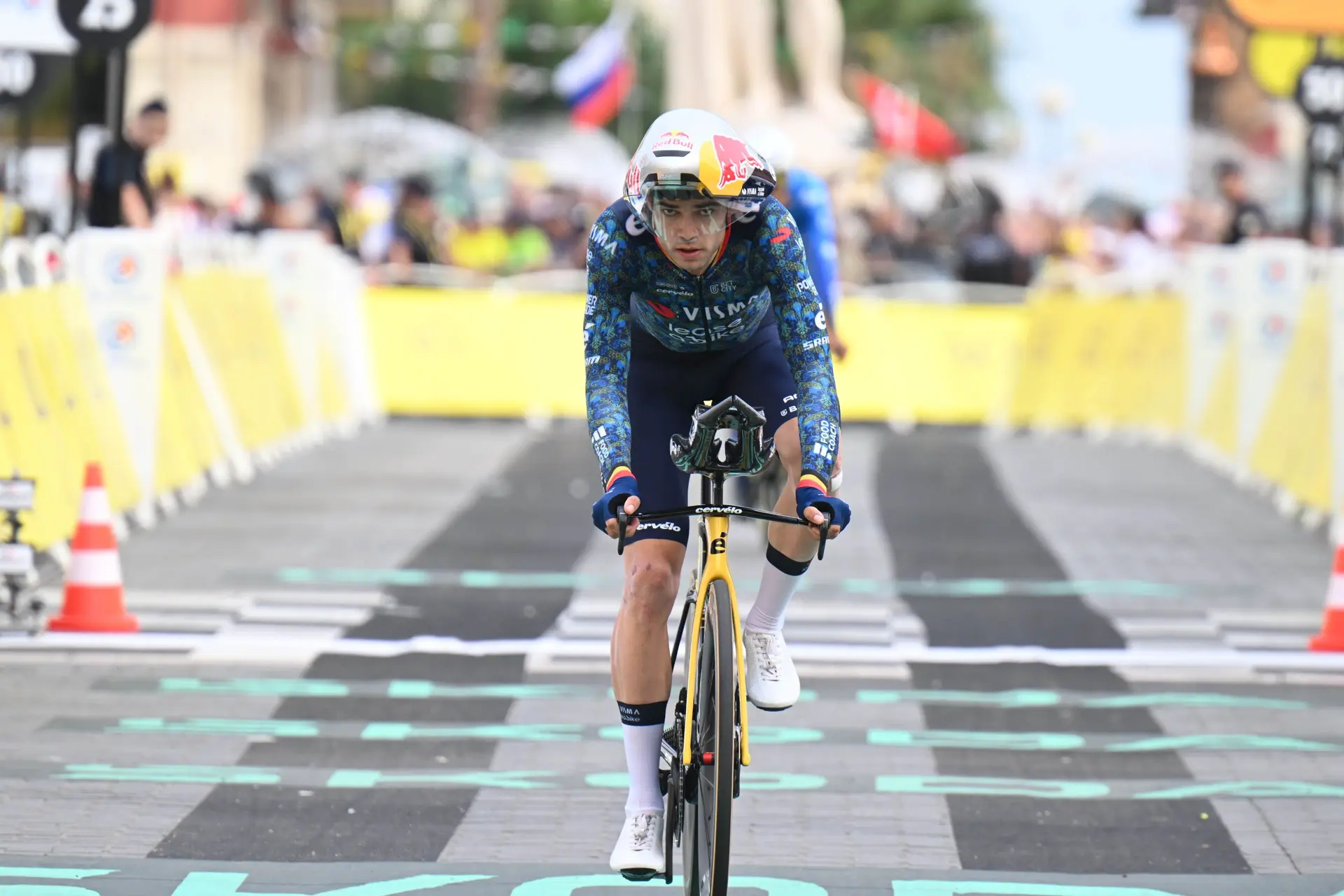 Wout van Aert bescheiden over kansen tijdrit Olympische Spelen: "Ik moet eerlijk zijn en zeggen dat er jongens zijn die beter zijn dan ik"
