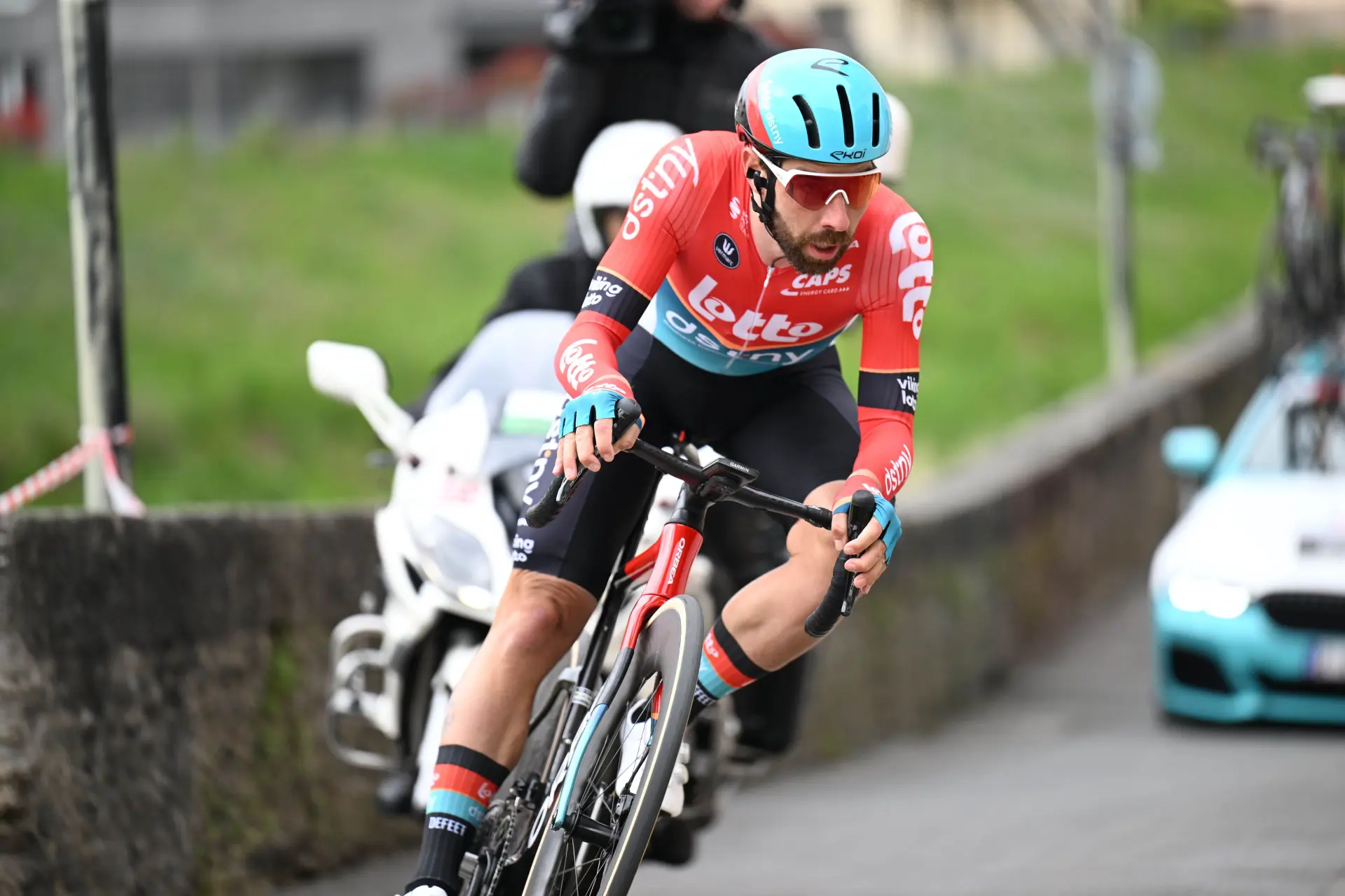 Thomas de Gendt over wielrennen in 2024: "Het niveau is nu veel hoger dan vroeger en ik kan dat niveau niet meer halen"