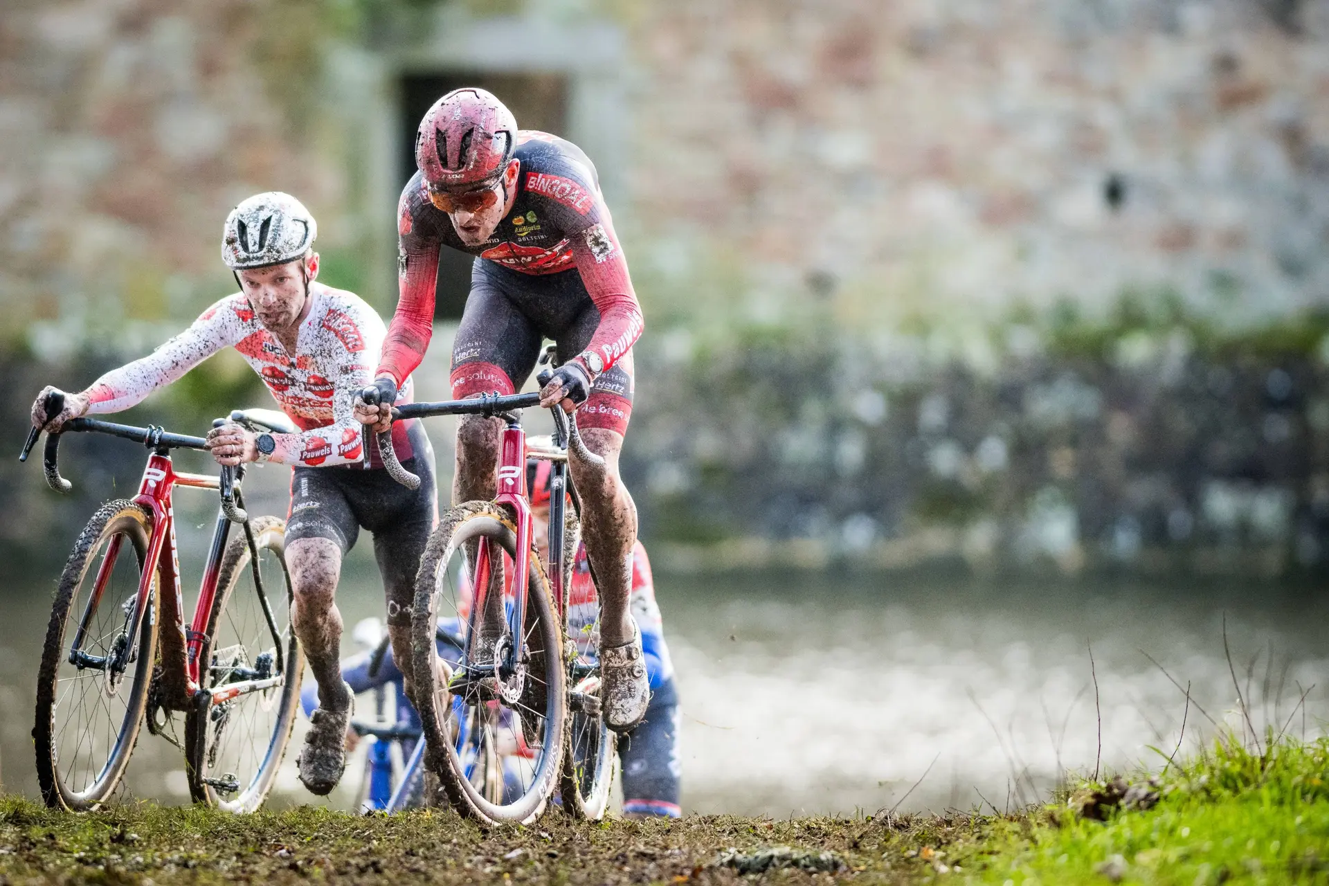 Drie Nederlandse crossers melden zich op laatste moment af voor het EK Cyclocross