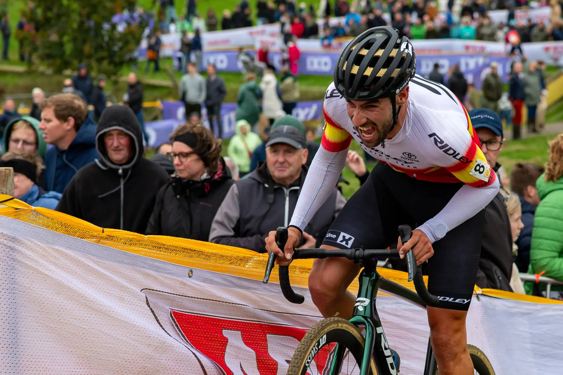 "Ik hoop ooit een grote wedstrijd te winnen" - Felipe Orts weer dichtbij zege na podium in Flandriencross Hamme