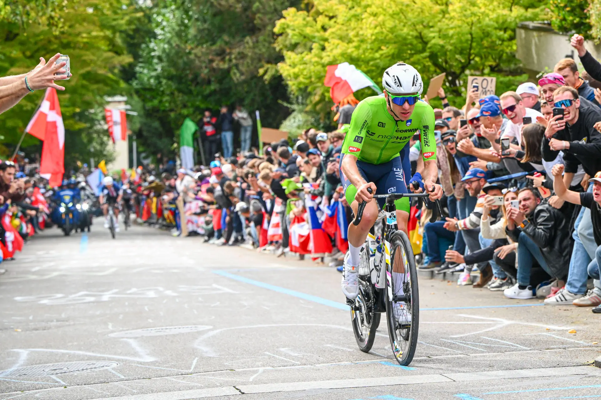 Bernard Hinault geeft tip aan Tadej Pogacar om constante vragen over doping de kop in te drukken: "Maak al je fysiologische gegevens openbaar"