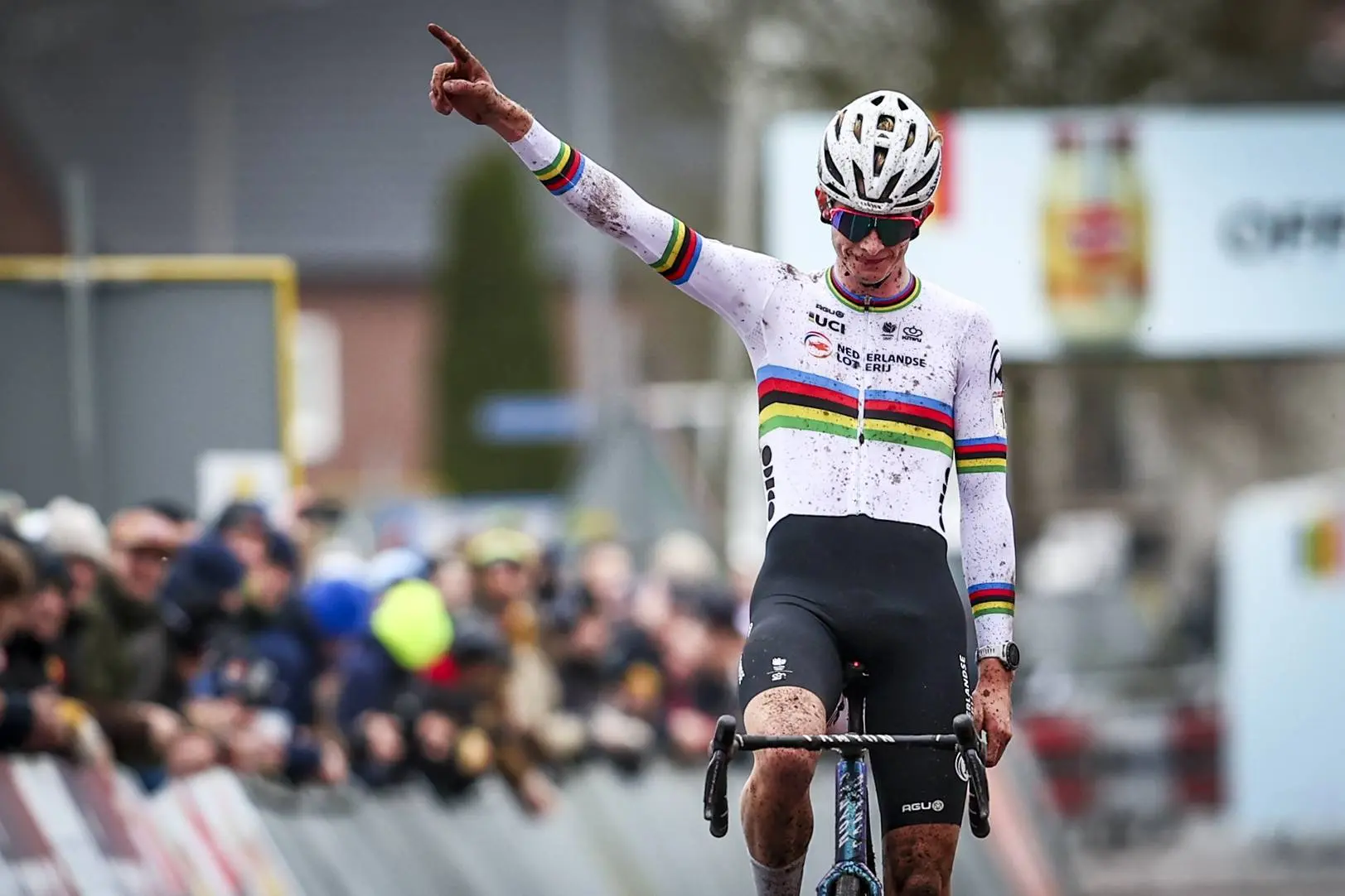 Tibor del Grosso relativeert vergelijkingen met Van der Poel: "Ik spiegel me niet aan hem. Mathieu is van zo’n uitzonderlijk niveau"