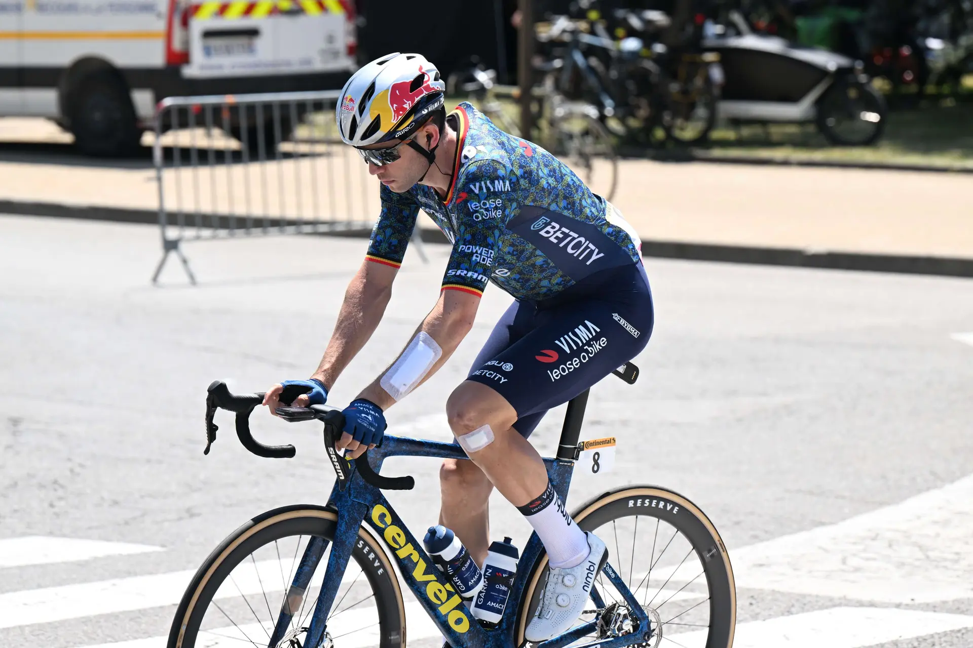 Voormalige ploeg eist nu ook €662.000 van Visma na juridische overwinning op Van Aert: "Puur bedoeld om Wout en zijn team te destabiliseren"