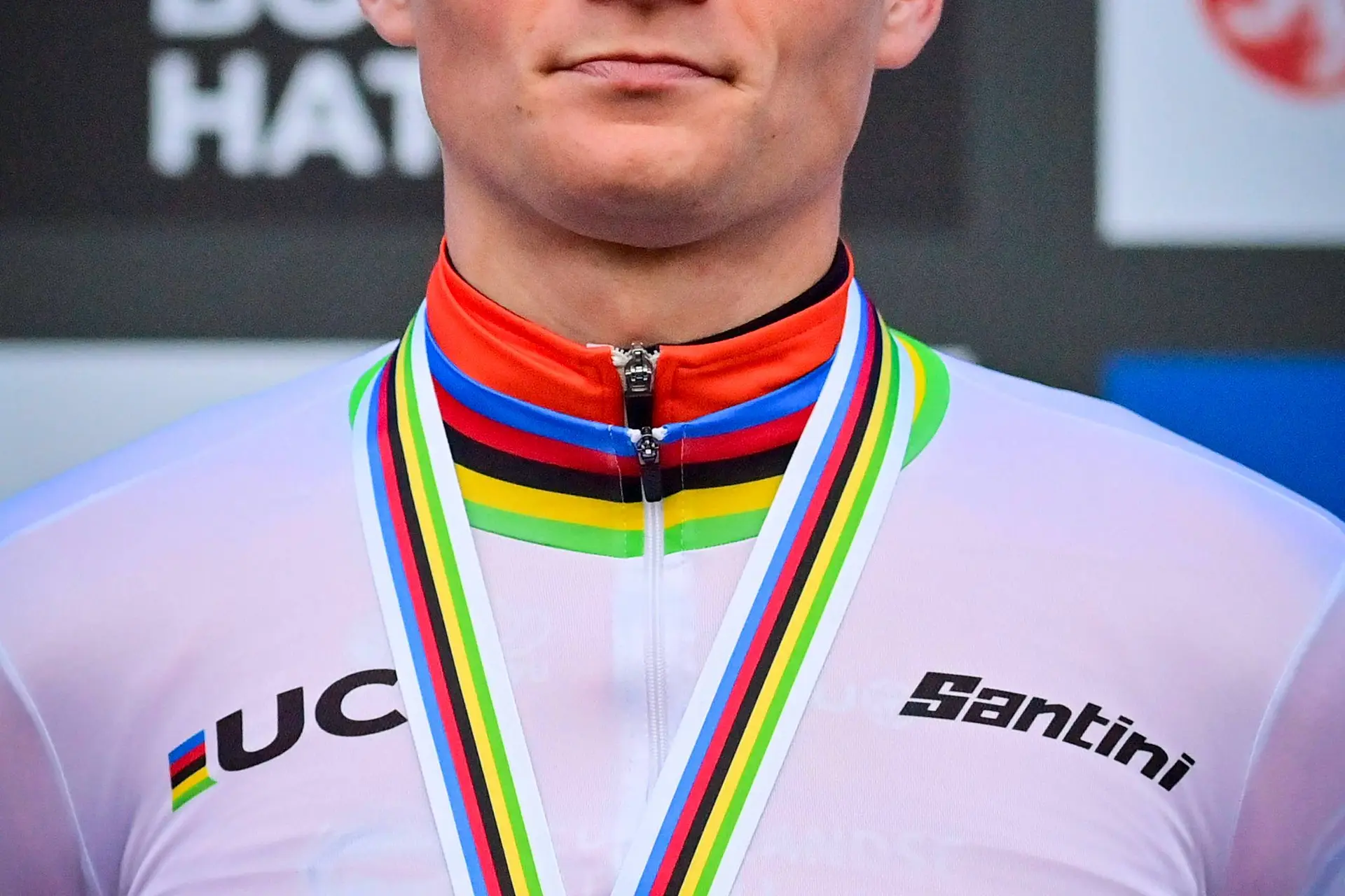 "Er is maar één woord voor Mathieu: fenomenaal" - Bart Wellens lovend over Van der Poel