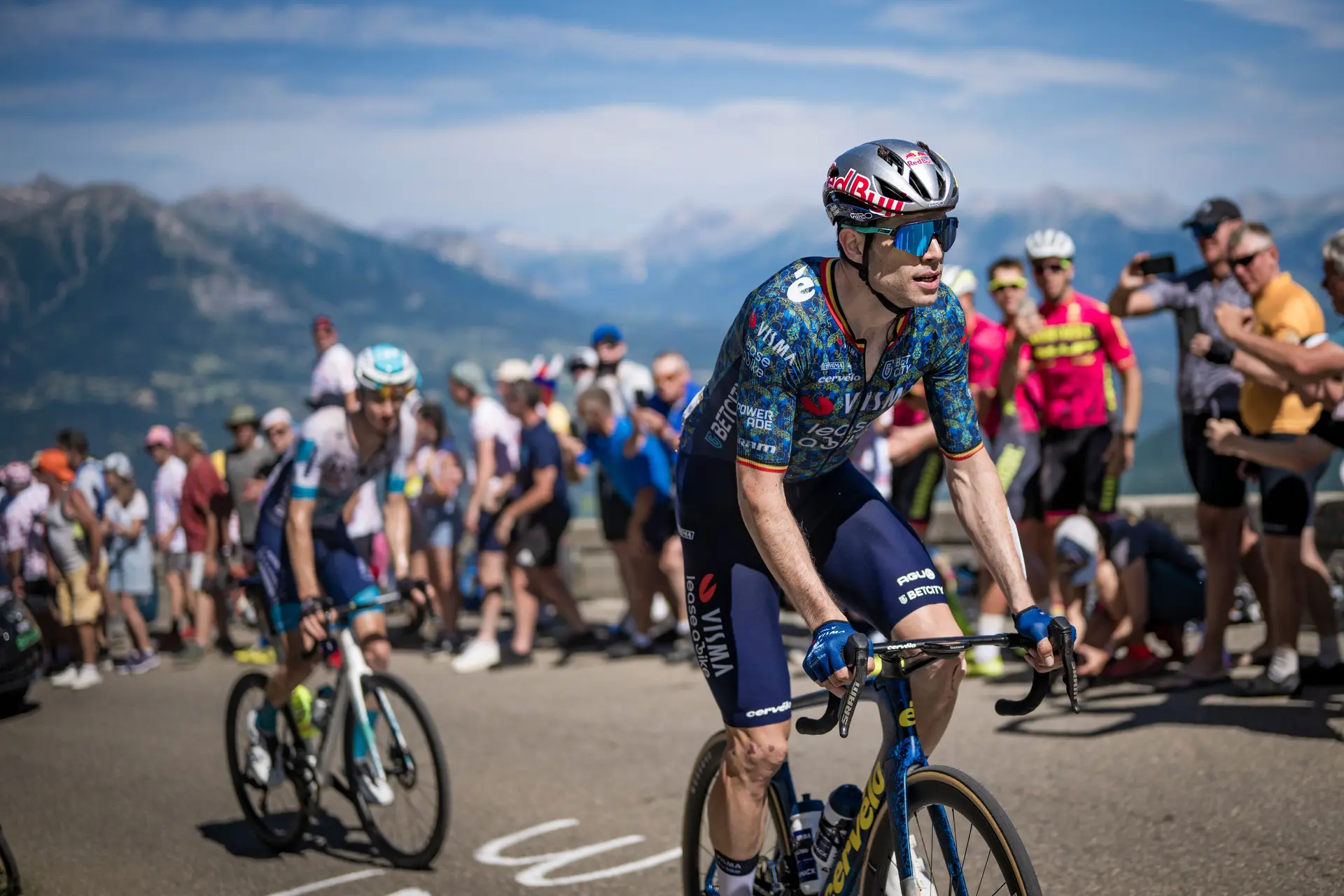 VOORBESCHOUWING | Clasica Jaen Paraiso Interior 2025 - Wout van Aert en Egan Bernal strijden voor zege in gravelklassieker