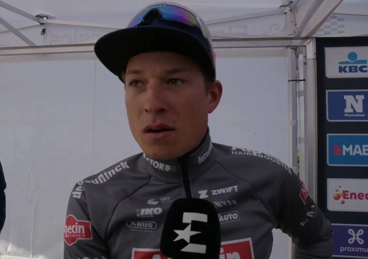 Jasper Philipsen wint Kuurne-Brussel-Kuurne: "Ongelooflijk om vandaag op mijn 27e verjaardag te winnen"