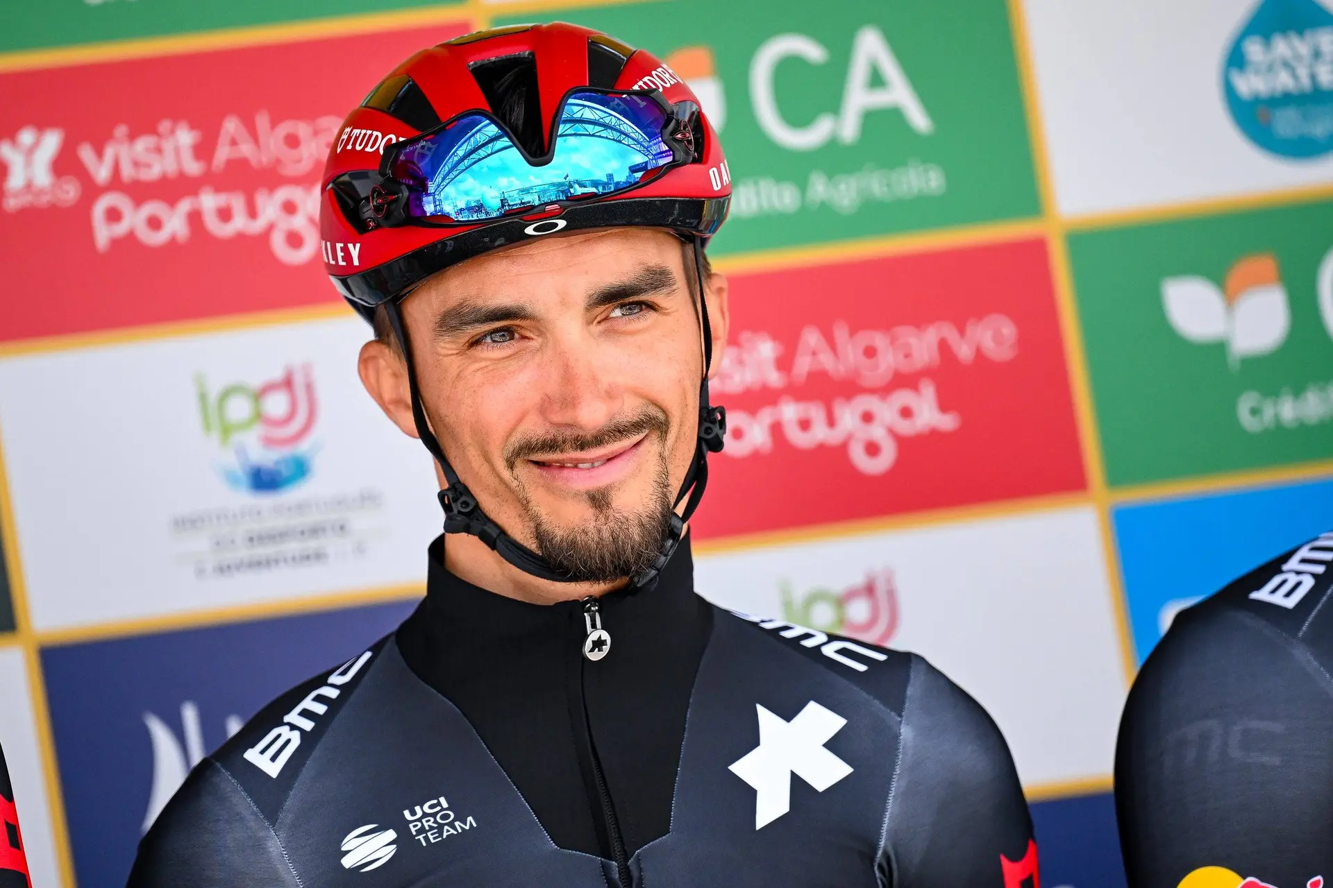 "Alsof je om half zeven oud en nieuw viert" - Thijs Zonneveld kritisch over vroege aanval Julian Alaphilippe bij Amstel Gold Race
