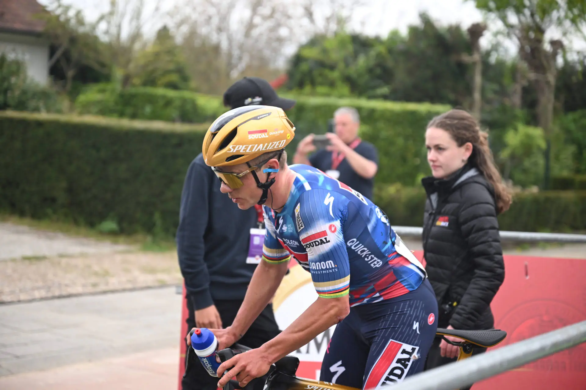 "Het was een ontnuchterend gezicht... Dit is niet de echte Remco Evenepoel" - Belgische media reageren op teleurstelling Luik-Bastenaken-Luik