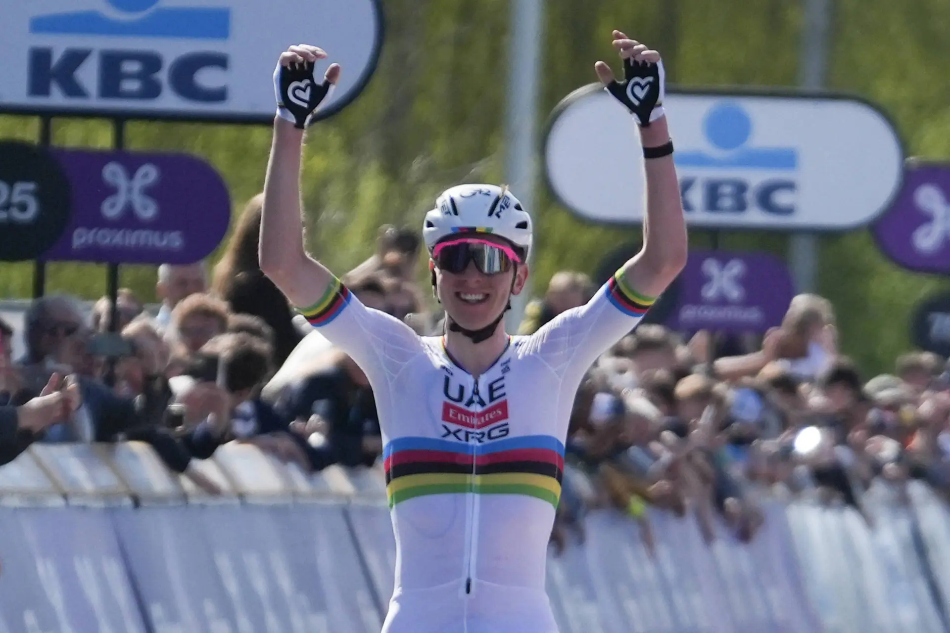TV Gids Wielrennen: Ronde van Baskenland, Scheldeprijs & Parijs-Roubaix