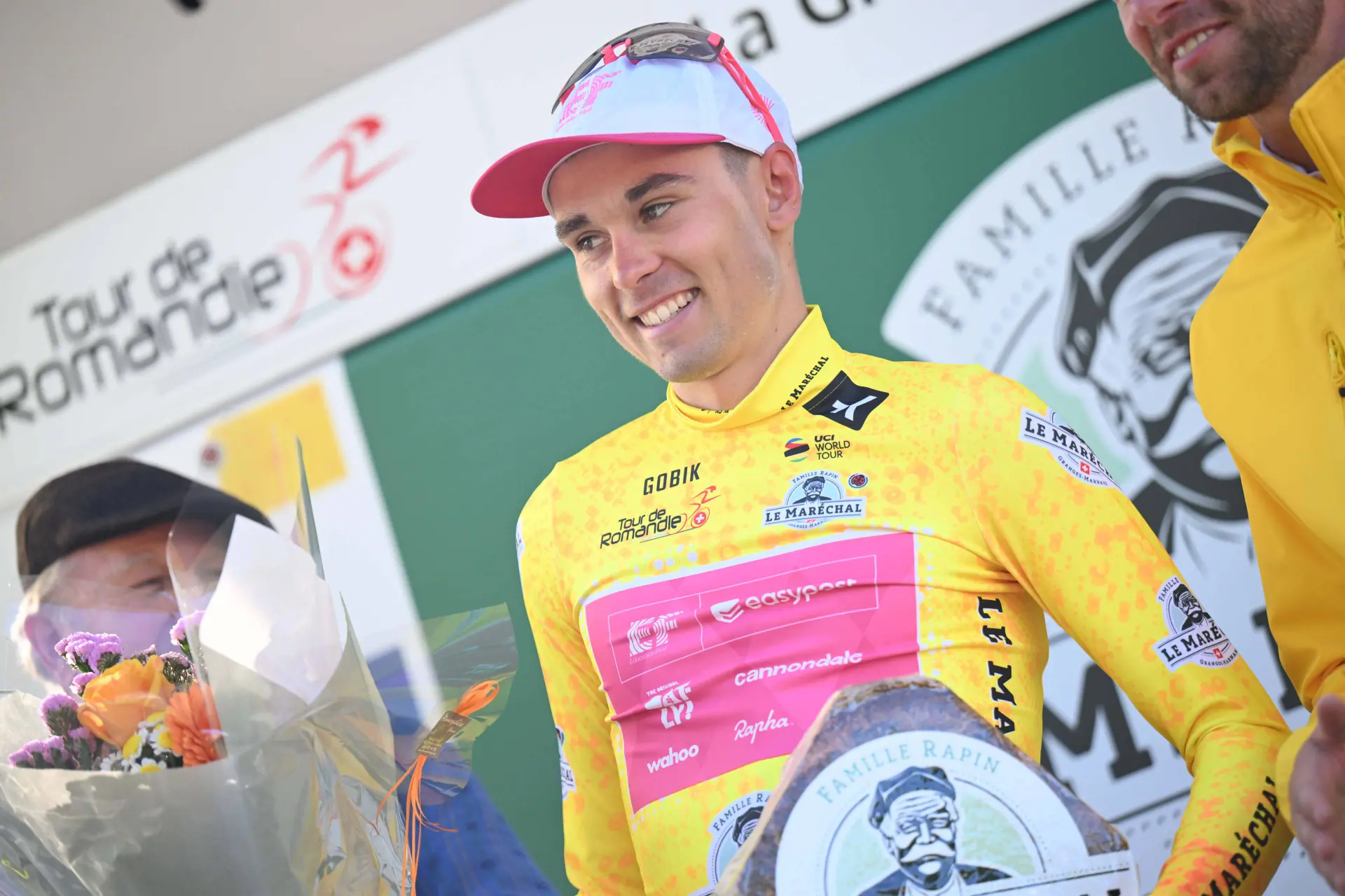 Tour de Romandie 2025 Update Algemeen klassement | Jay Vine & Joao Almeida pakken luttele seconden op Remco Evenepoel; Alex Baudin behoudt gele trui