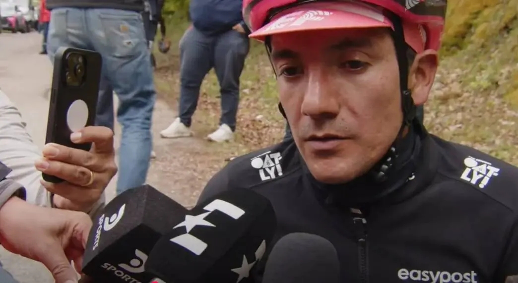 "De laatste klim deed me minder pijn dan ik had verwacht" - Richard Carapaz houdt aansluiting met favorieten in klassement Giro d'Italia