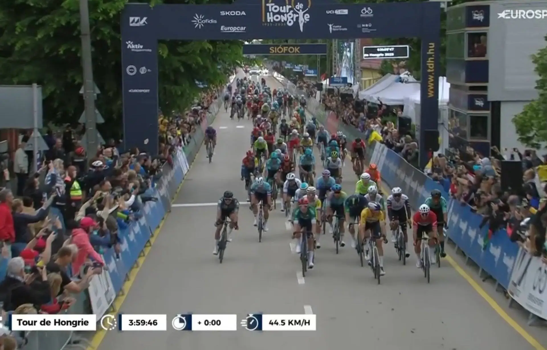 Danny van Poppel redt rampdag voor Red Bull – BORA – hansgrohe met ritzege in Tour de Hongrie