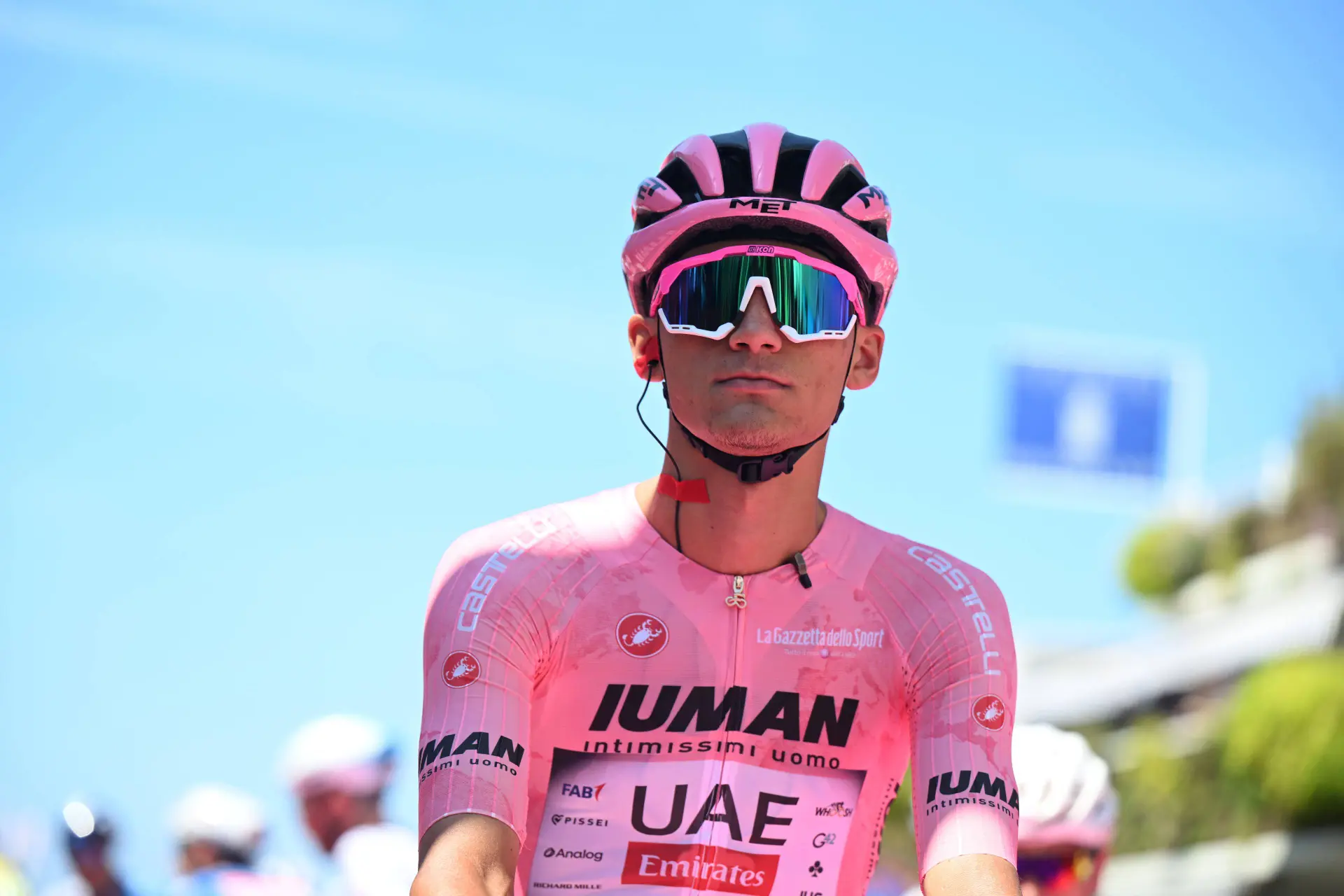 Algemeen klassement Giro d'Italia in de aanloop naar de twee beslissende bergetappes: Isaac del Toro nog steeds op kop!