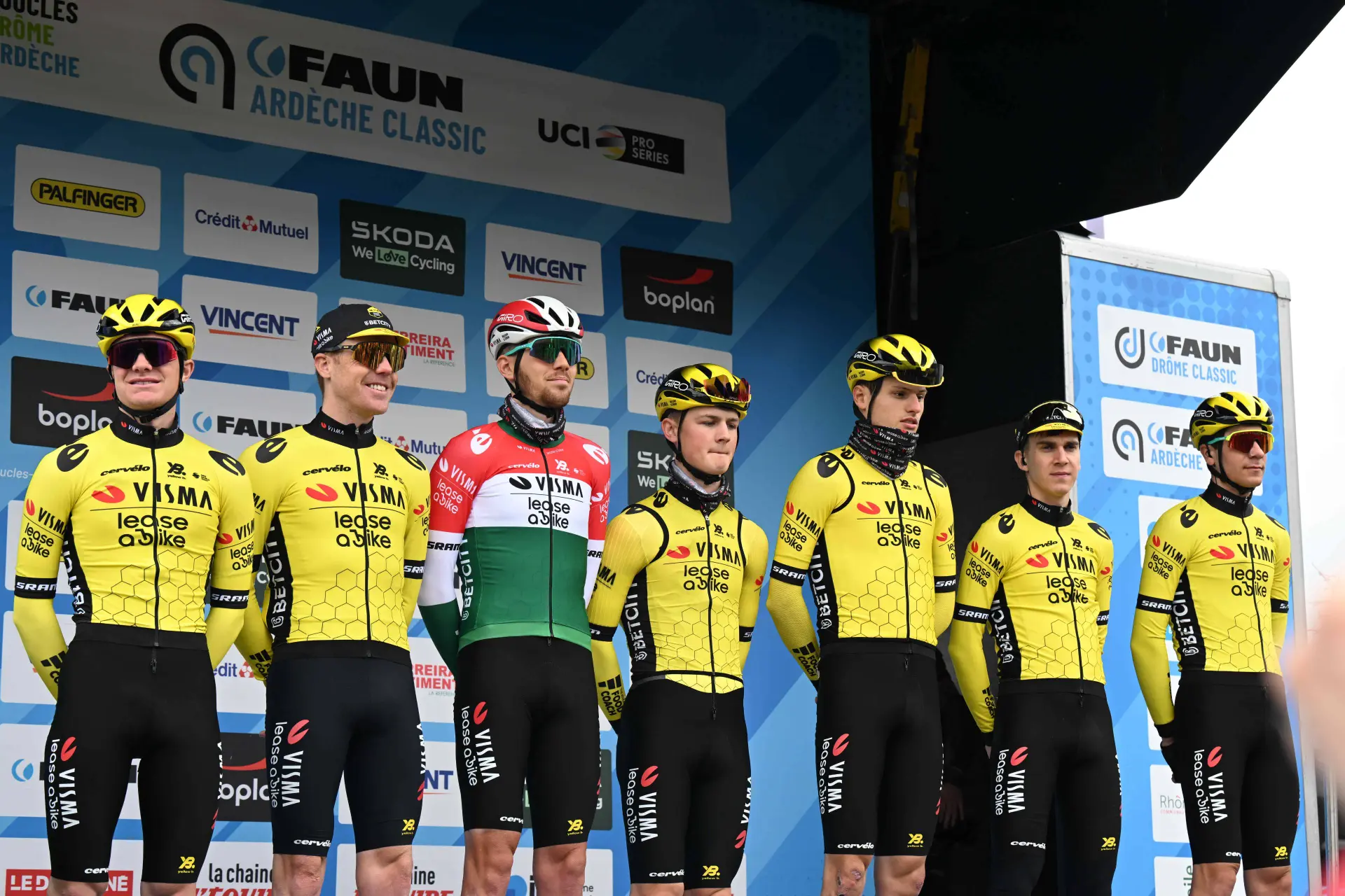 Team Visma | Lease a Bike trekt zich terug uit Tour of Slovenia 2025 vanwege blessures