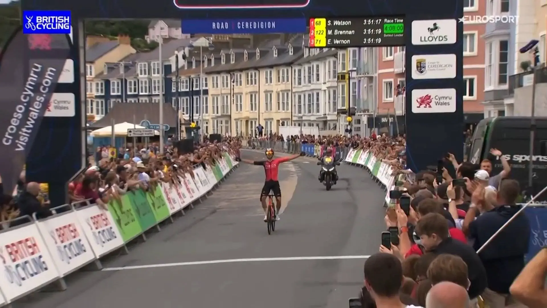 Sam Watson van INEOS Grenadiers wint Brits nationaal kampioenschap; Ivan Romeo wint Spaanse wegwedstrijd