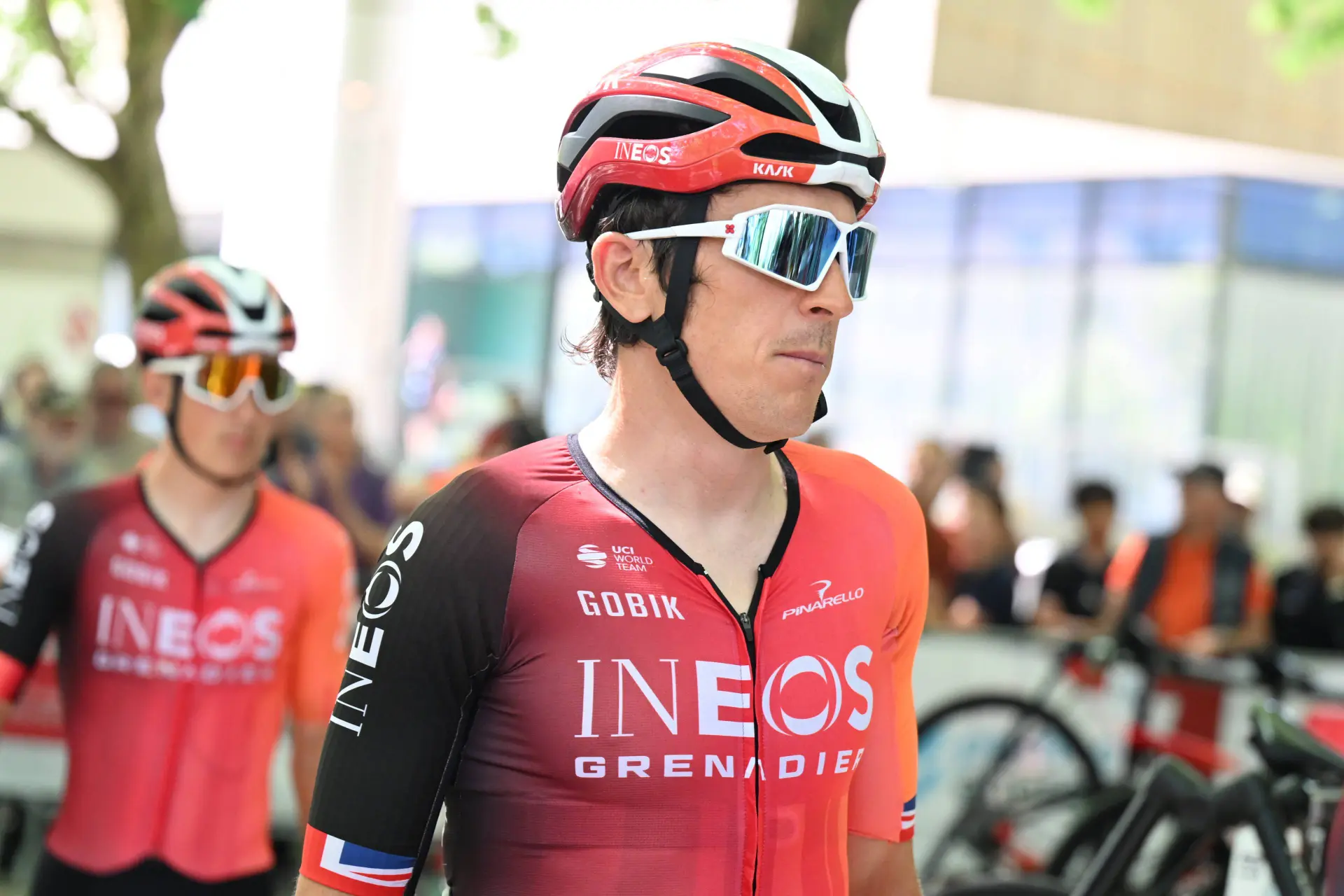 "Mijn knie en hamstring zijn geraakt" - Valpartij werpt schaduw over Tourvoorbereiding Geraint Thomas