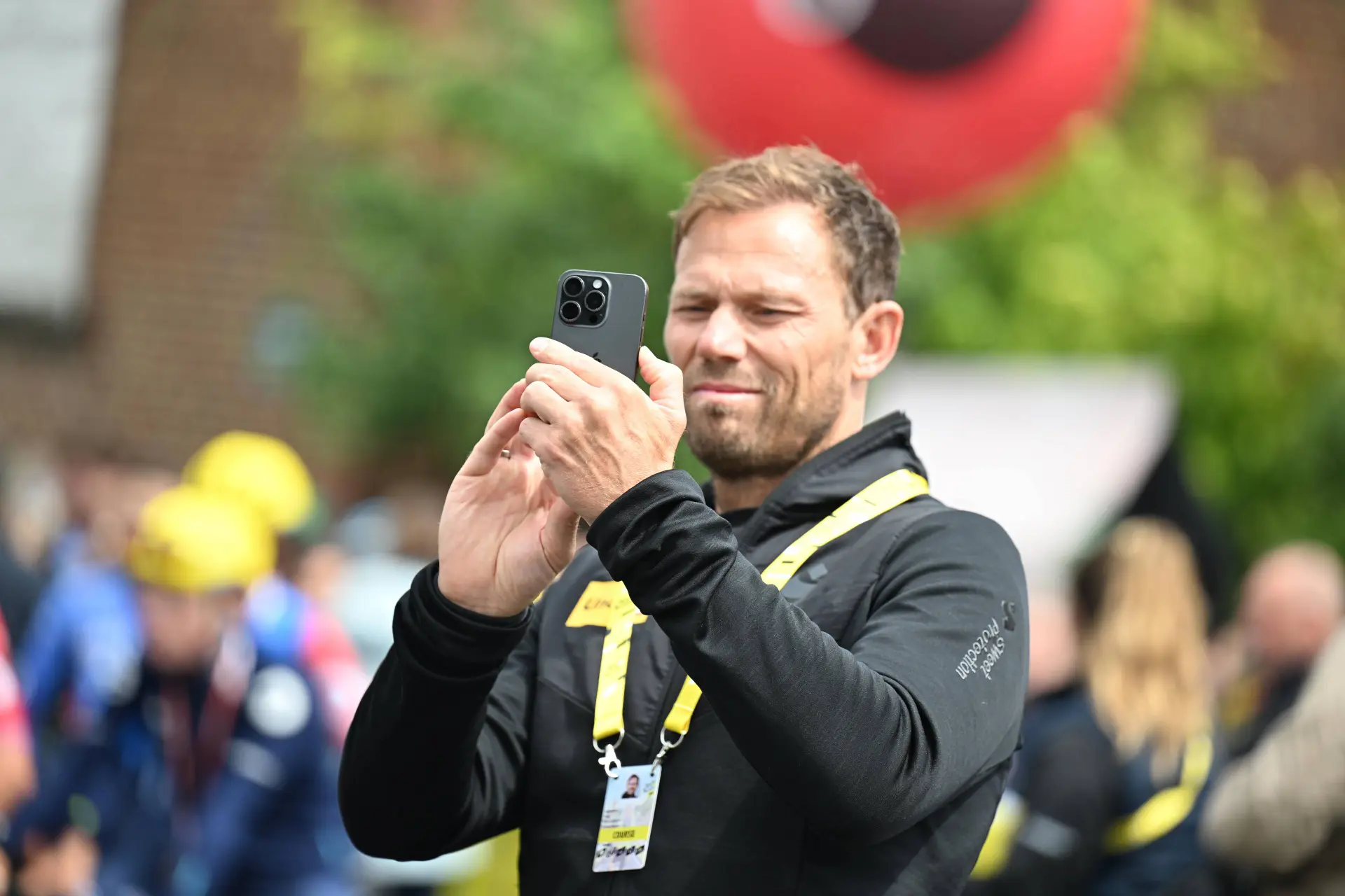 “Hij is een natuurtalent op de fiets! Hij zit prachtig op de fiets” – Thor Hushovd nodigt olympische skisuperster Johannes Klaebo uit voor een test bij Uno-X Mobility