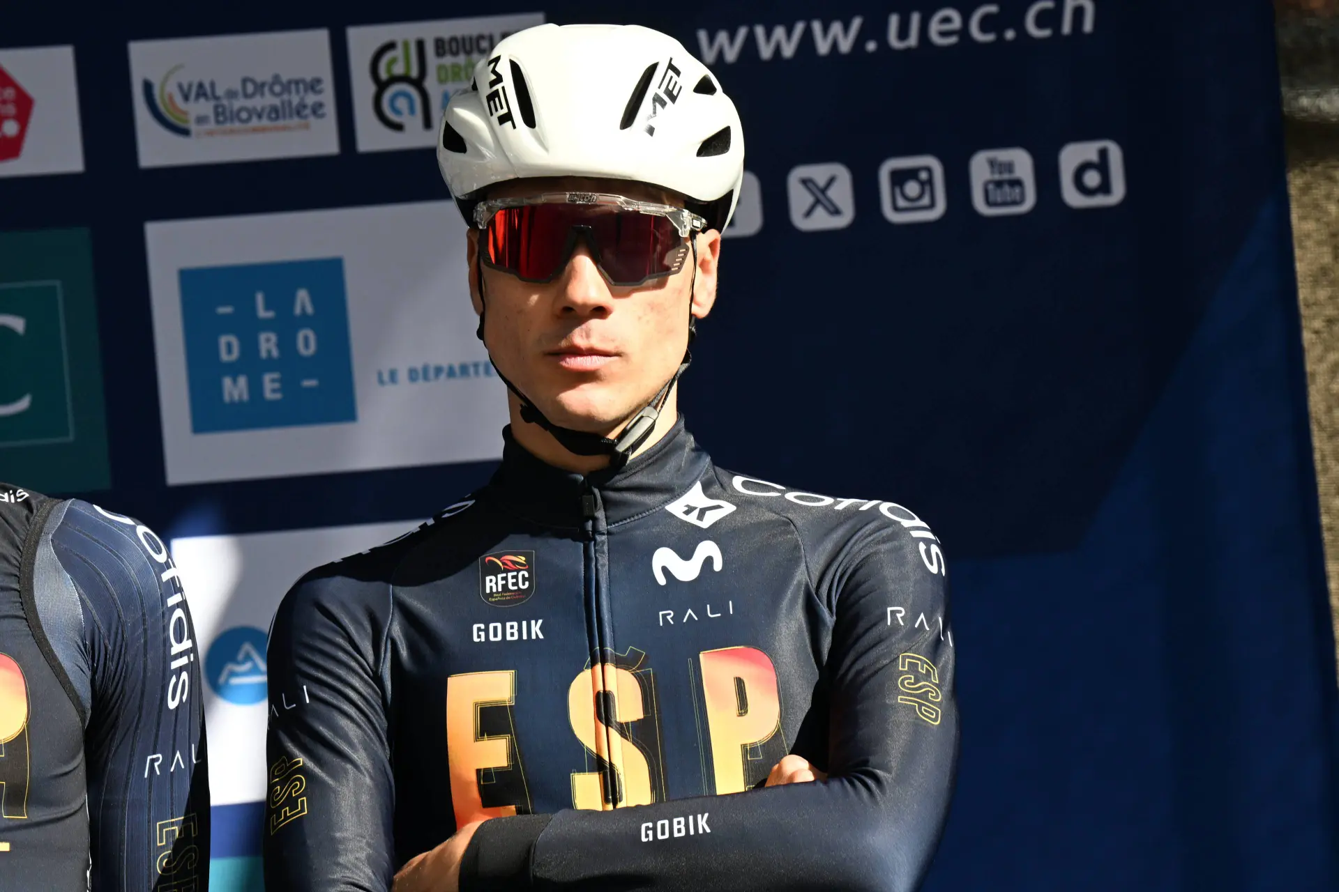 Lidl-Trek baas prijst Juan Ayuso als ideale Tour de France-kopman: “Niet geïnteresseerd in zijn verleden, maar in hoe hij bij ons presteert”