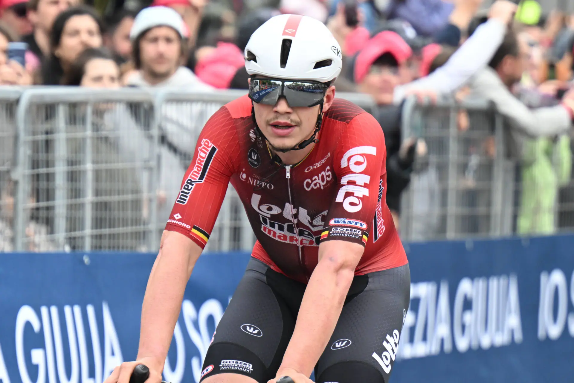 Medisch Rapport en uitvallers Giro d'Italia 2026 na Etappe 4 – Giro verliest opnieuw grote namen: nu ook Groves en De Lie naar huis