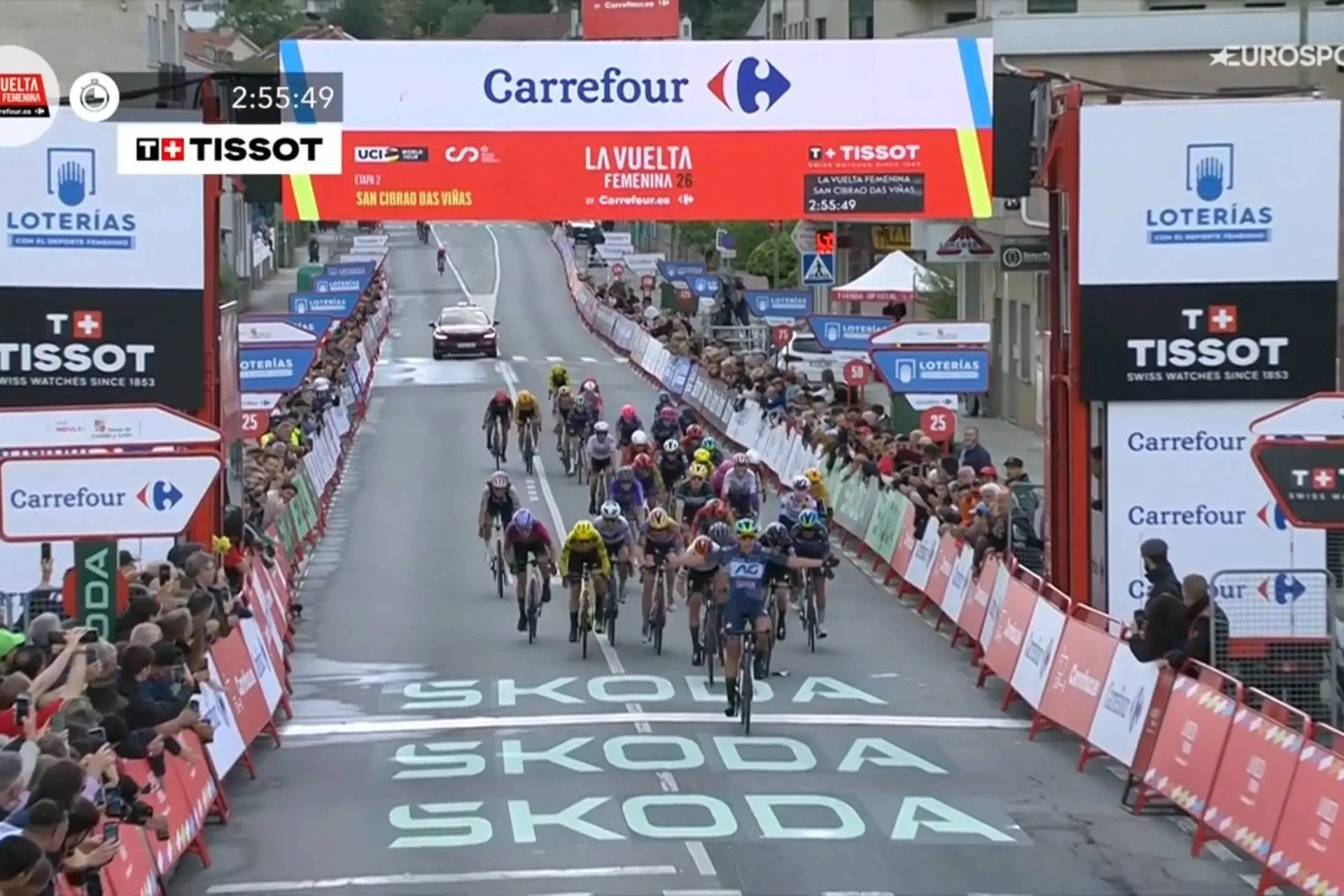 Shari Bossuyt sprint iedereen eruit en wint etappe 2 van La Vuelta Femenina