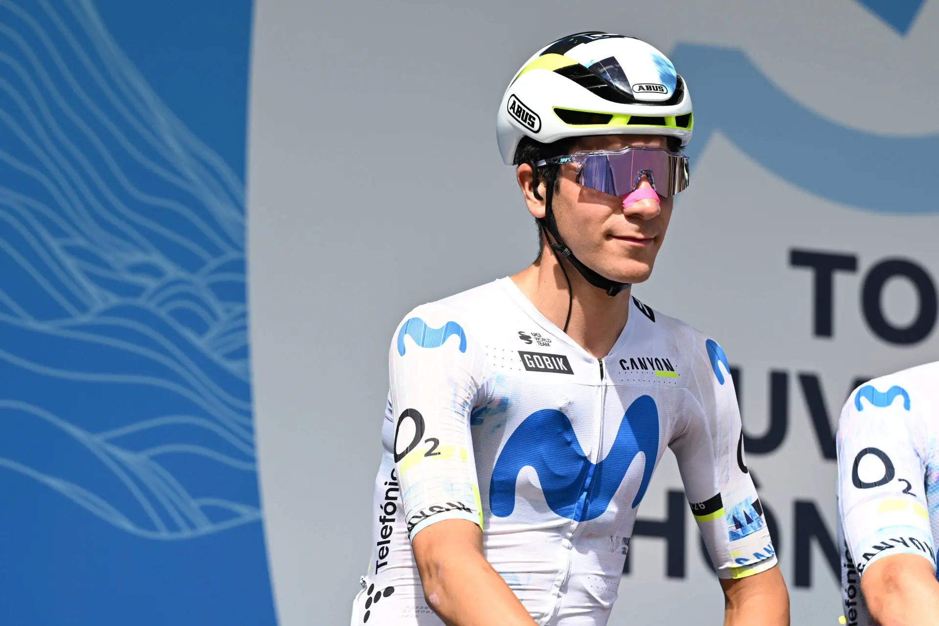 “Nog belangrijker voor de Tour de France” – Cian Uijtdebroeks gesterkt nu Movistar van de ploegentijdrit in de Tour Auvergne-Rhône-Alpes een test voor juli maakt