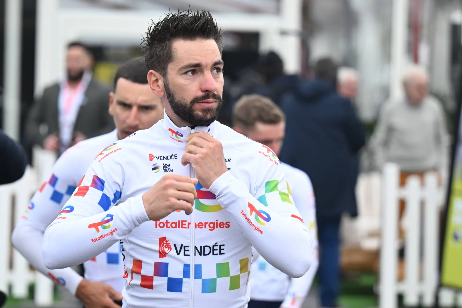 OFFICIEEL: XDS Astana slaat grote slag op de transfermarkt en legt klassiekerspecialist vast met het oog op de Tour de France
