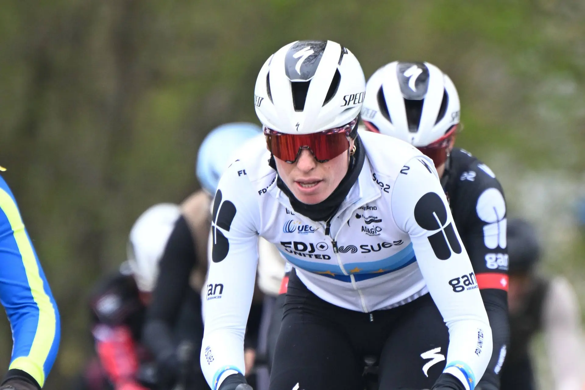 Demi Vollering tijdens verkenning voor de Ronde van Vlaanderen 2026