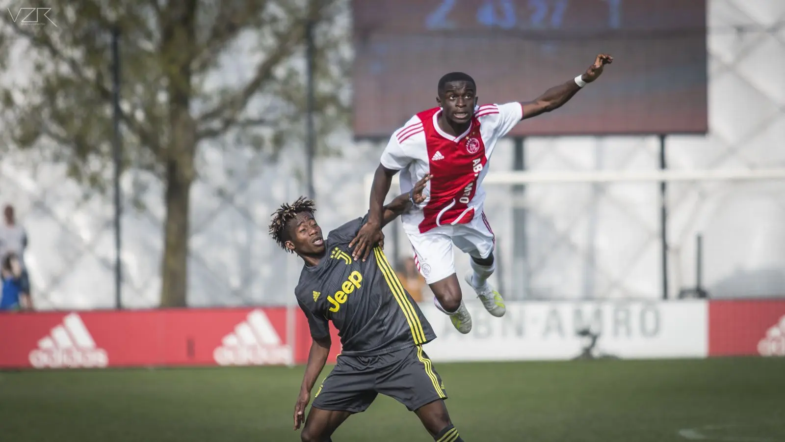Bonnah tekent contract bij RB Leipzig