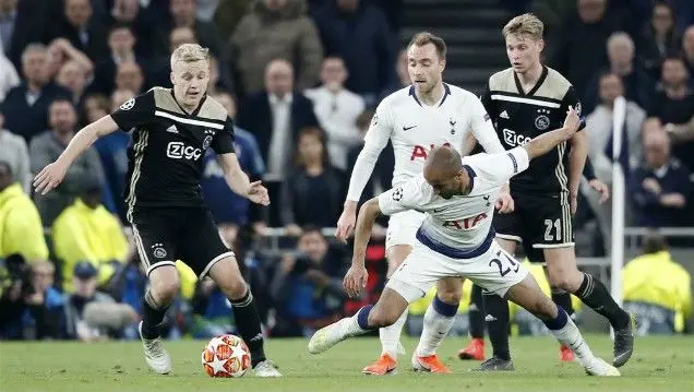 Mourinho neemt drie Ajacieden op in CL-team