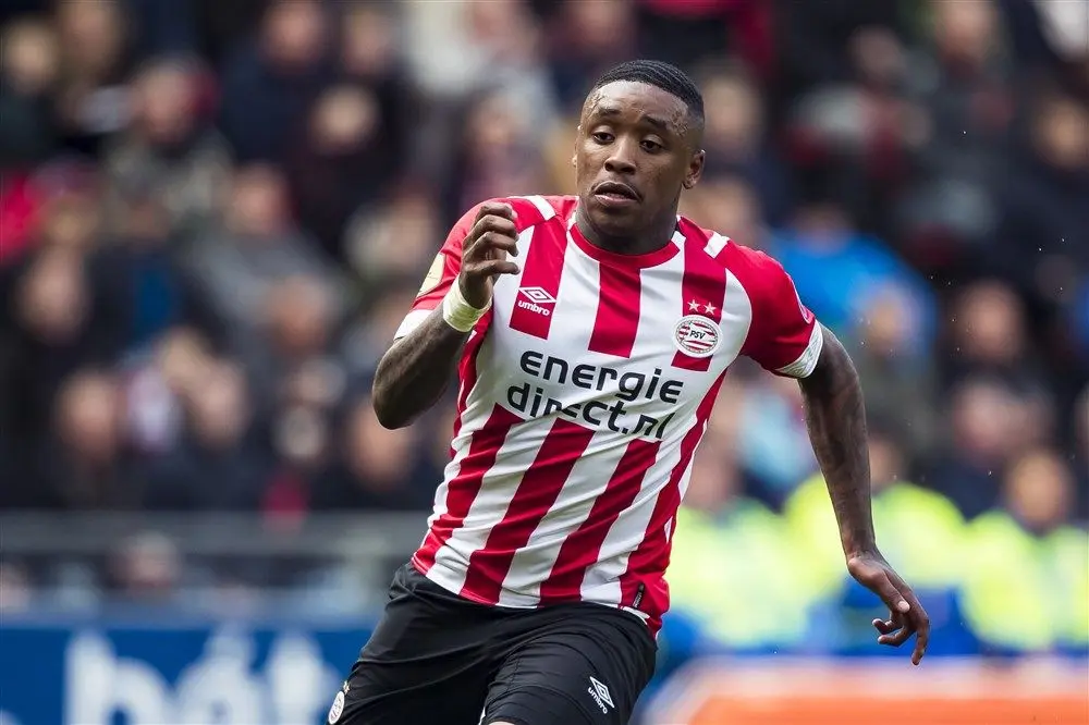 'Ajax meldde zich nooit officieel bij PSV voor Bergwijn'