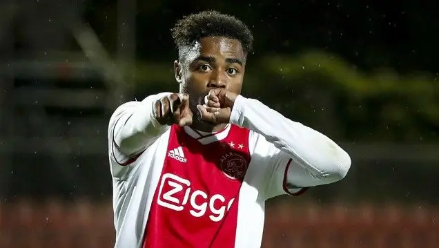 Nunnely over PSG: 'Werd naar Parijs gehaald'