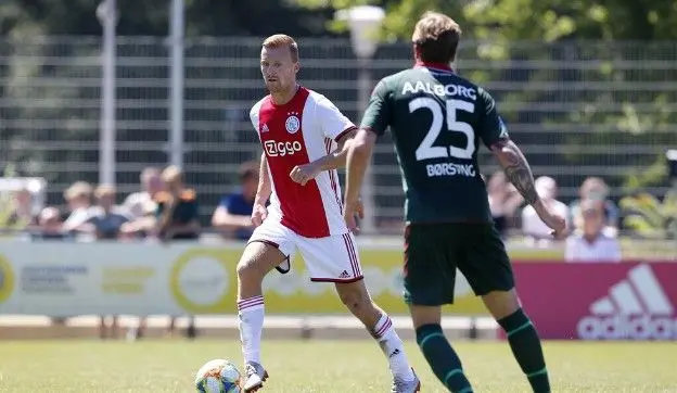 Ajax speelt gelijk in oefenduel met Aalborg