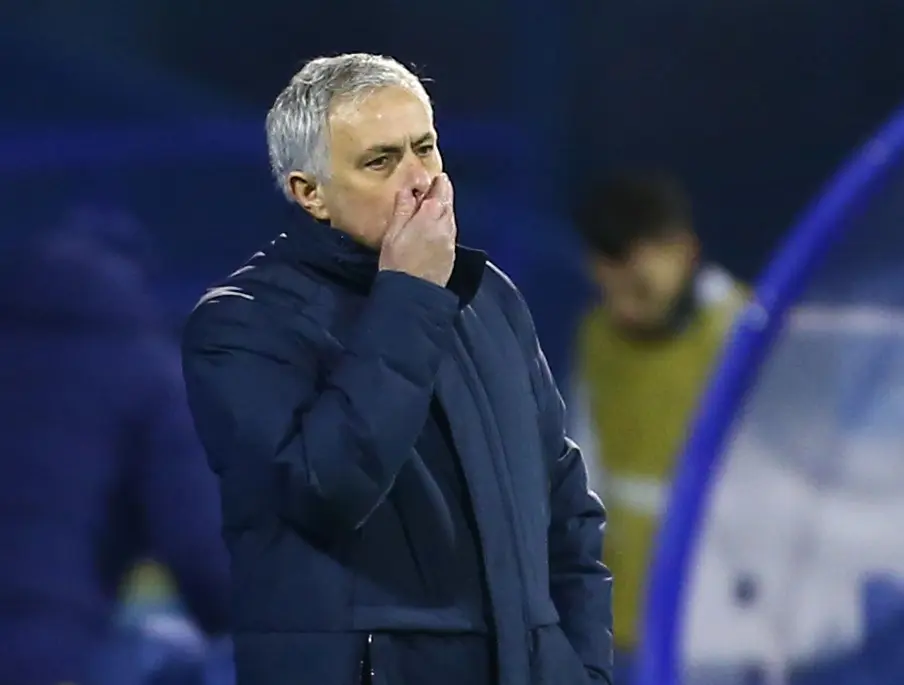 Mourinho: 'Ajax geweldig voorbeeld van goed voetbal, maar niet hoe ze zeurden na Europa League-finale'