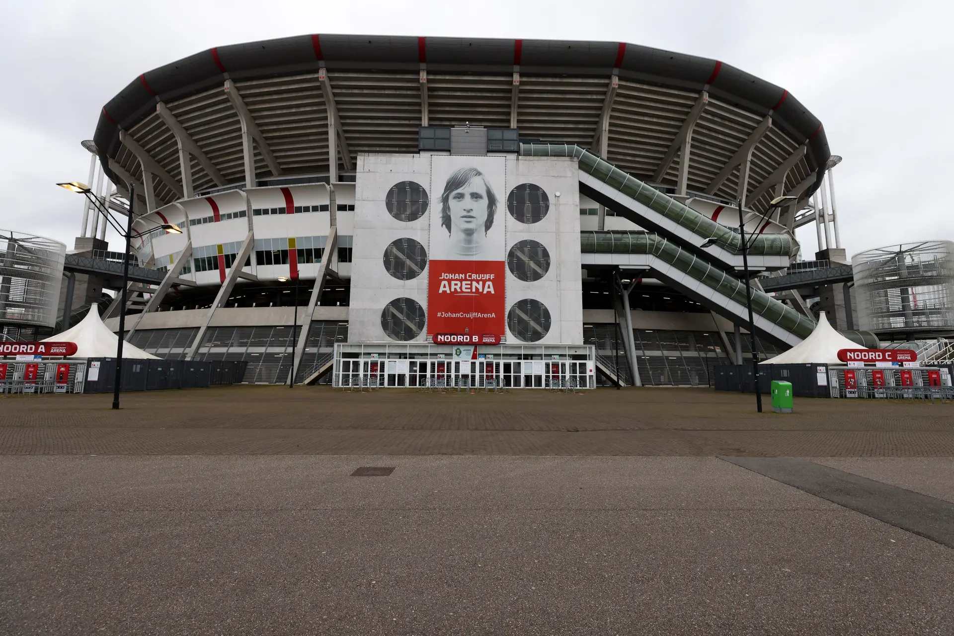 NS heeft slecht nieuws: rondom Ajax - Cambuur geen treinen op station Bijlmer