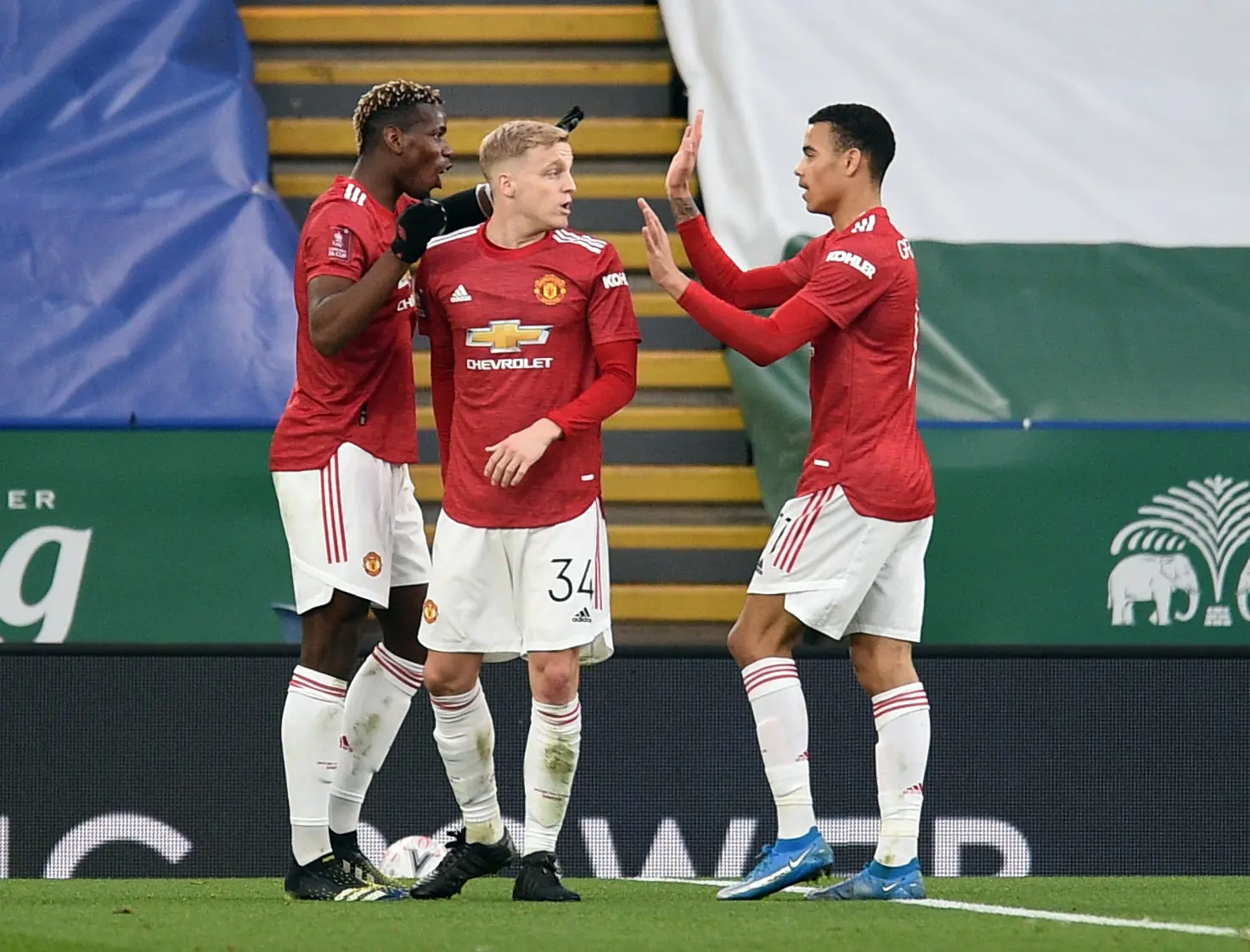 van de beek manchester united