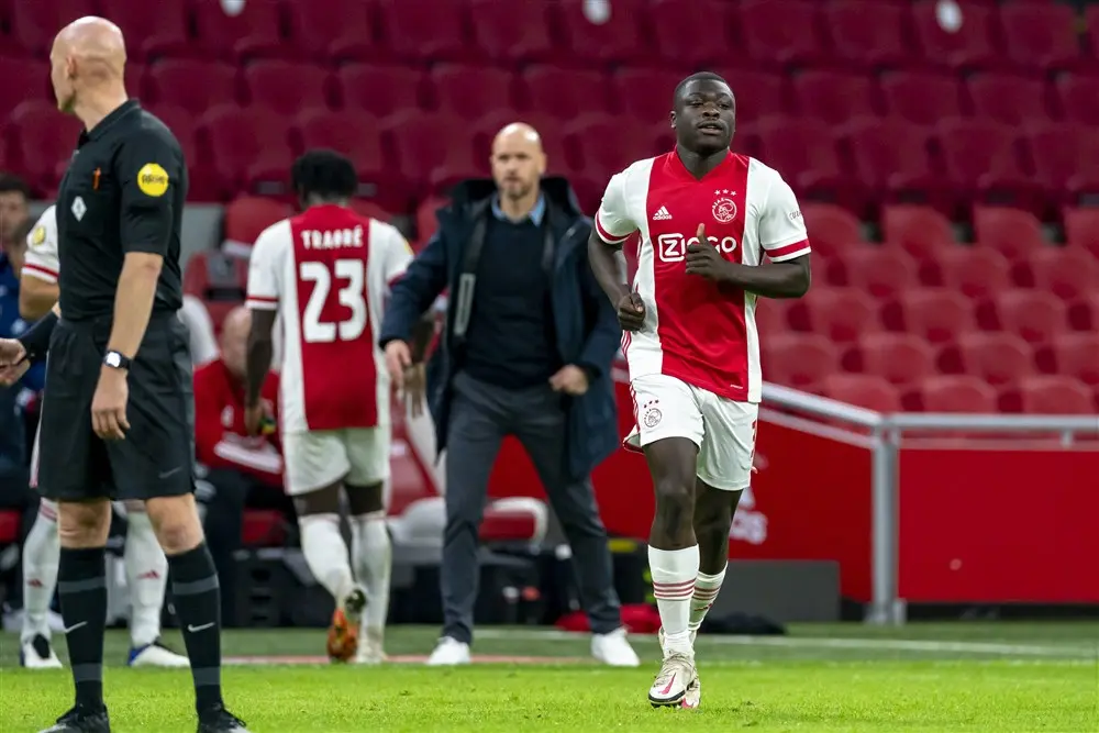 Driessen: 'Ajax wil Brobbey en Bergwijn terughalen naar Amsterdam'