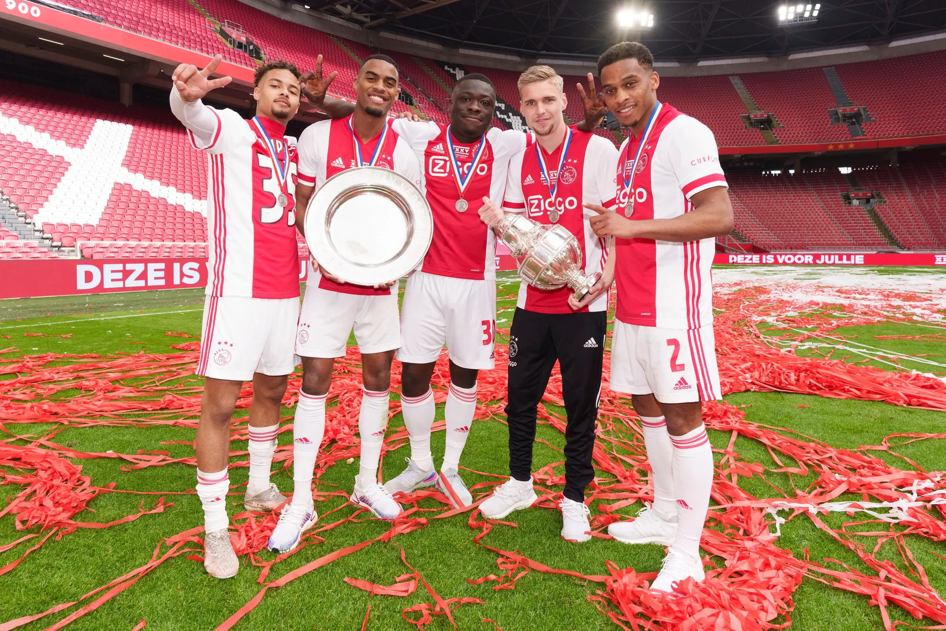 Brobbey is terug: 'Amsterdam is mijn thuis en Ajax gewoon mijn cluppie'
