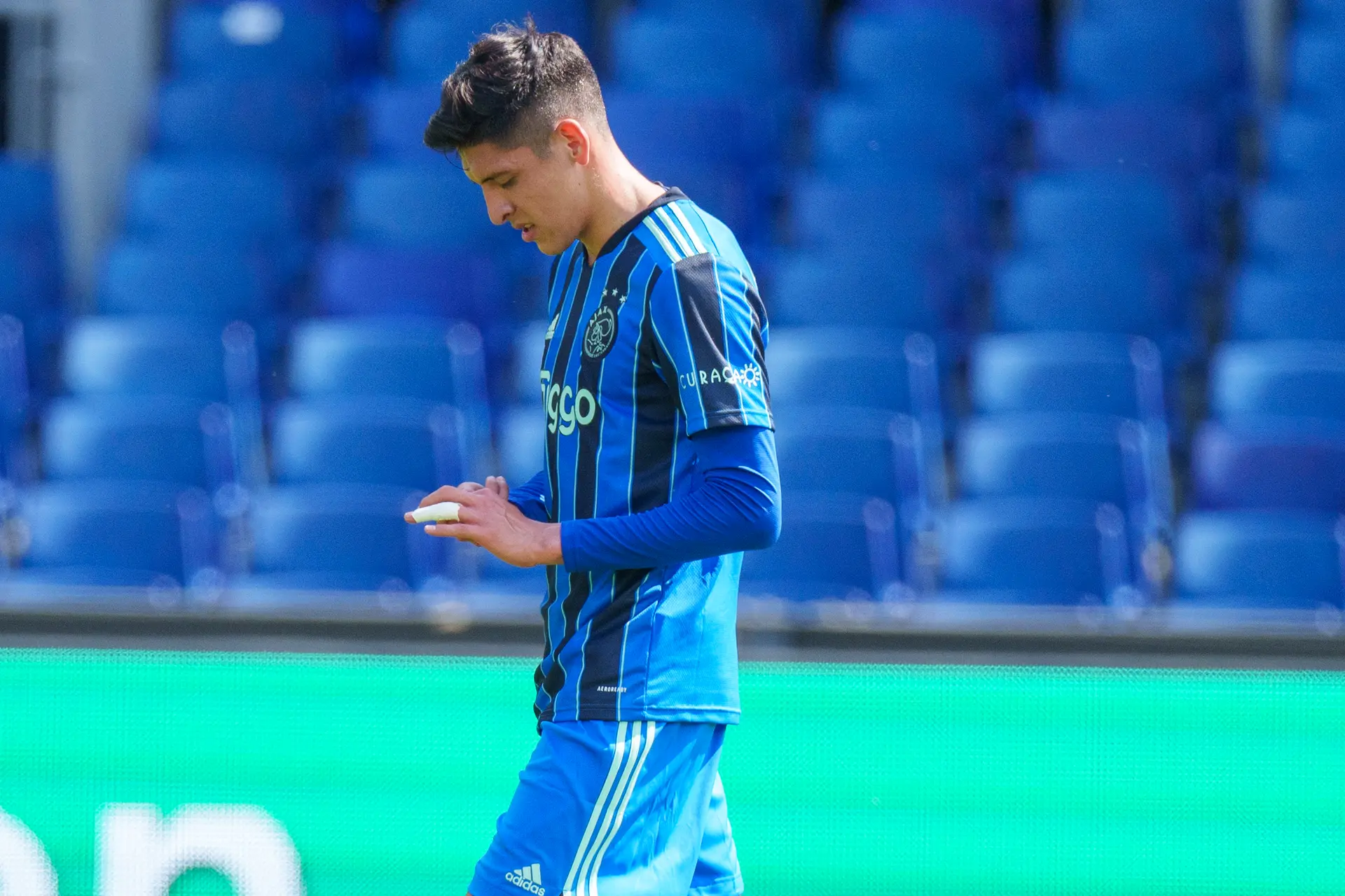Verweij: ‘Ajax wil Álvarez verkopen om transfer Bergwijn mogelijk te maken’