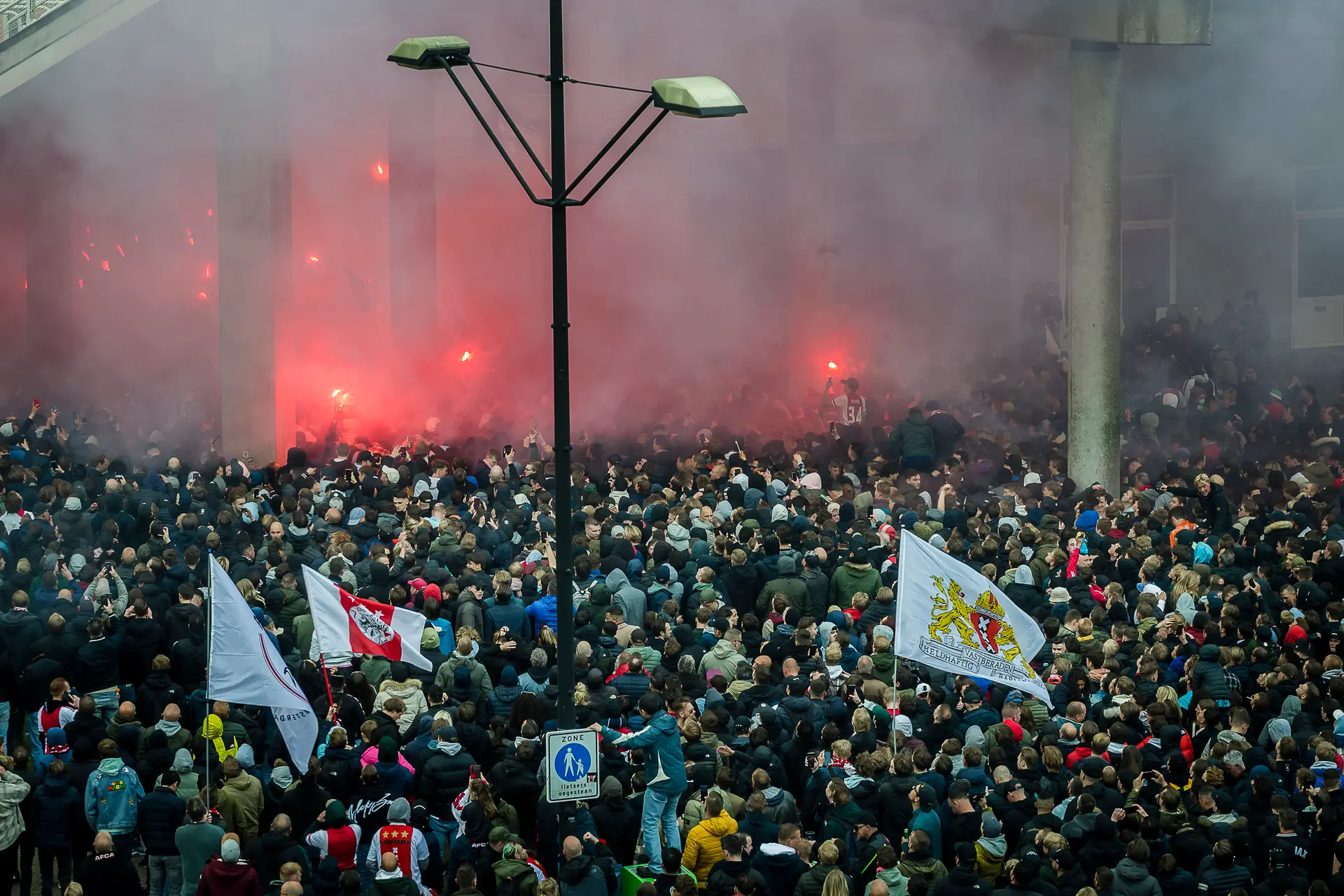 fans ajax 2021