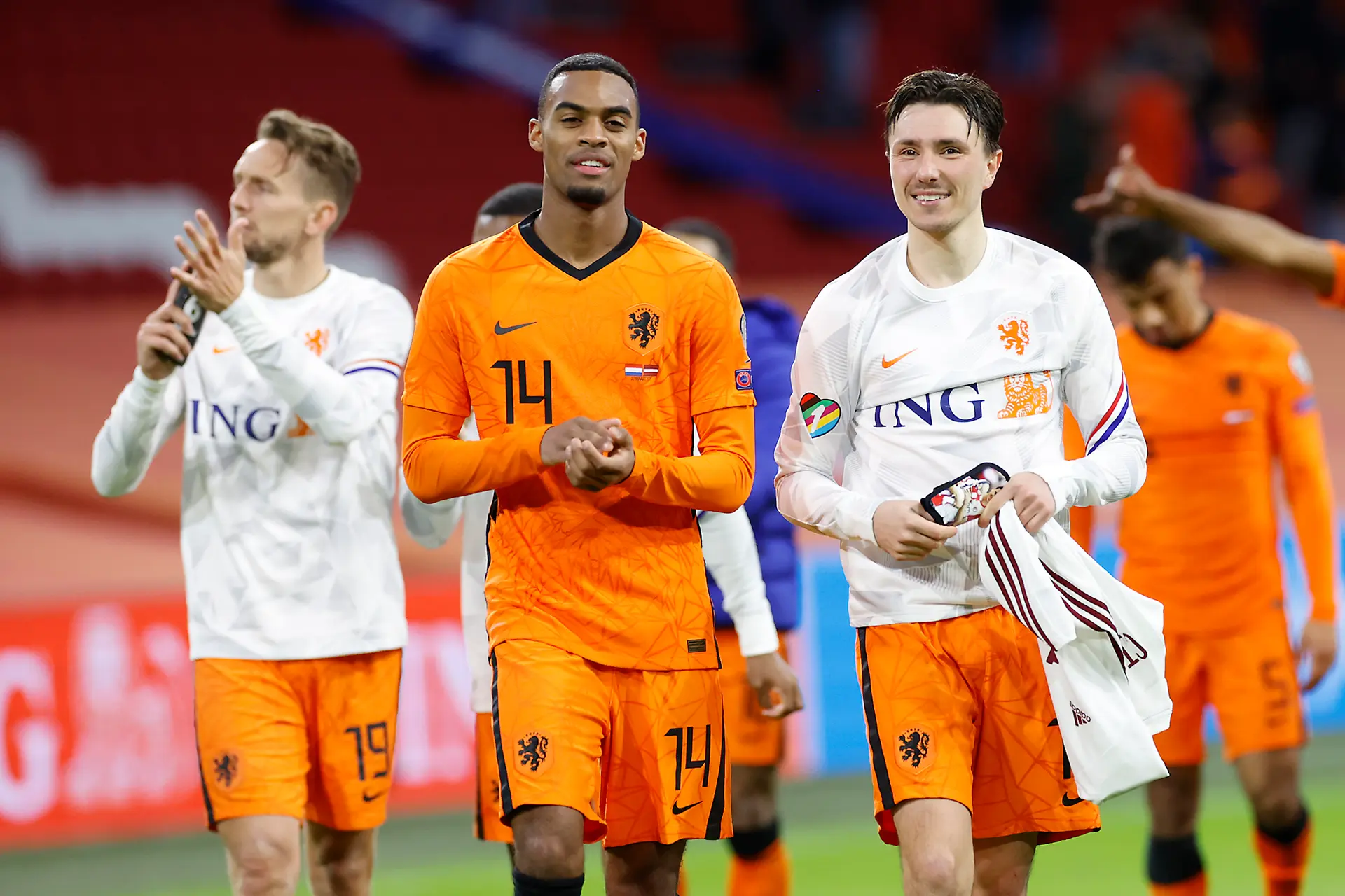 Van Hanegem over transfer Berghuis: 'Als we eerlijk zijn, is het logisch'