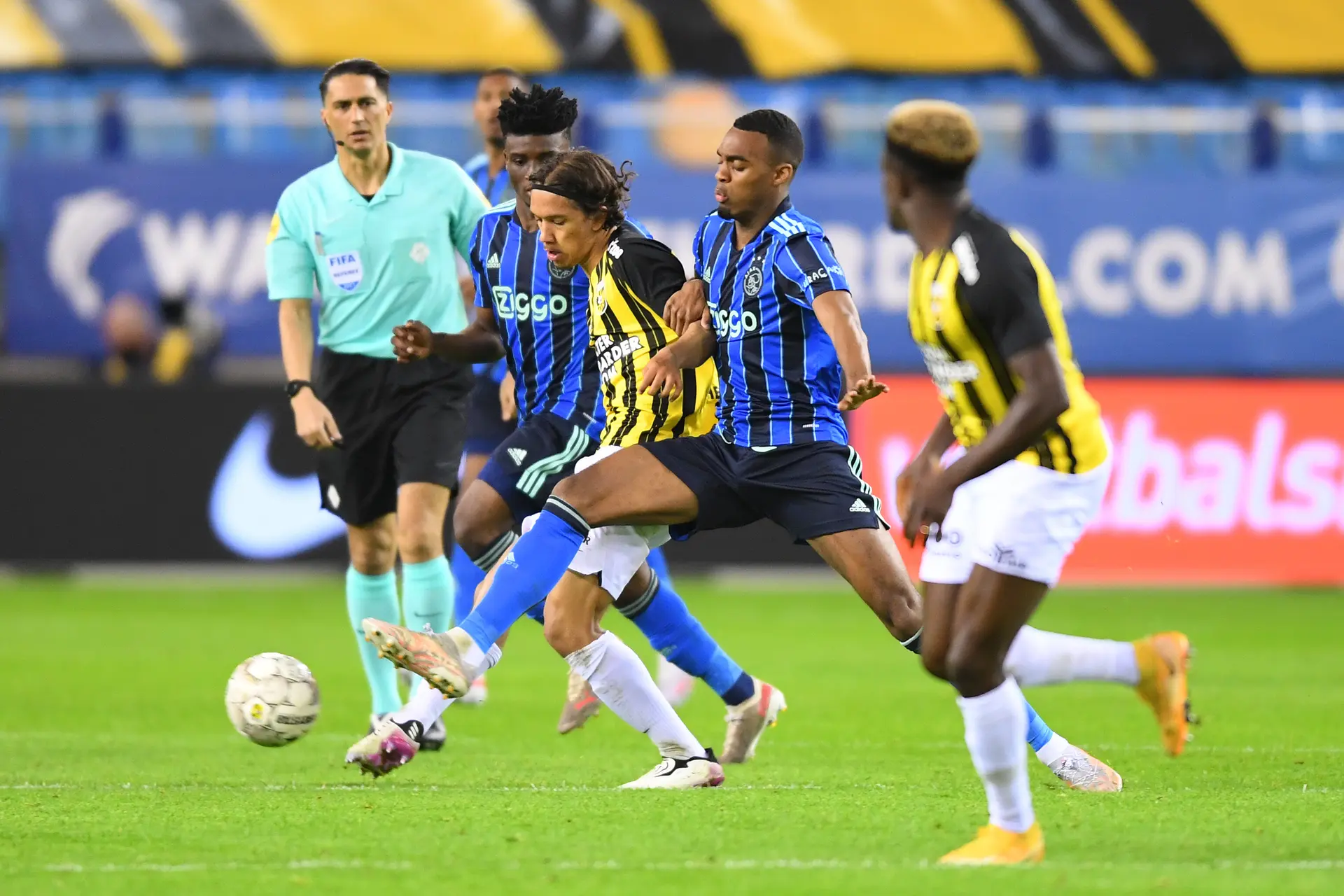 Gravenberch Vitesse Ajax