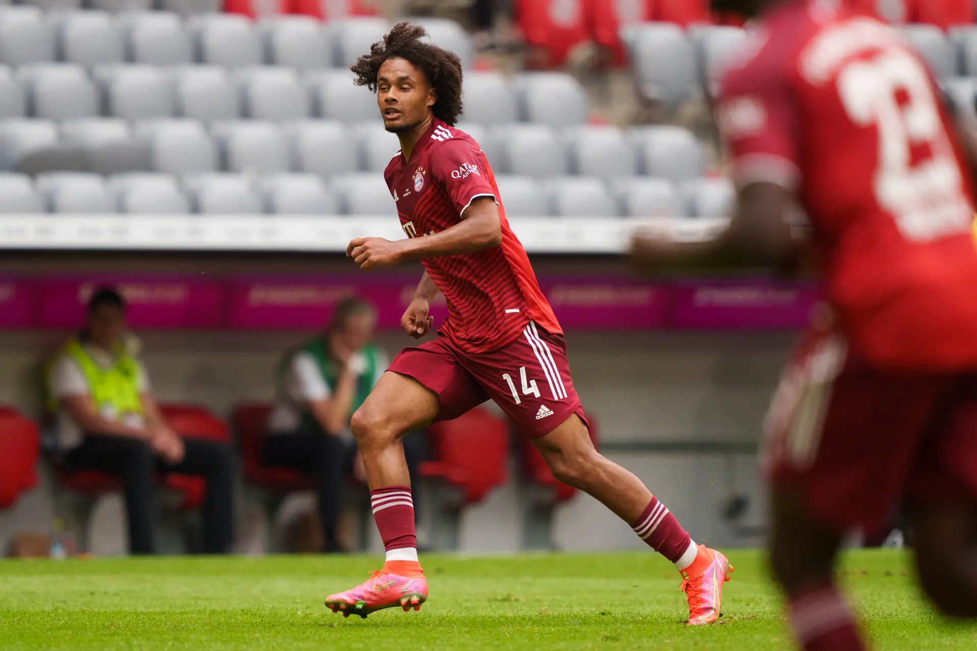 ‘Ajax ziet in Zirkzee tweede jonge spits’