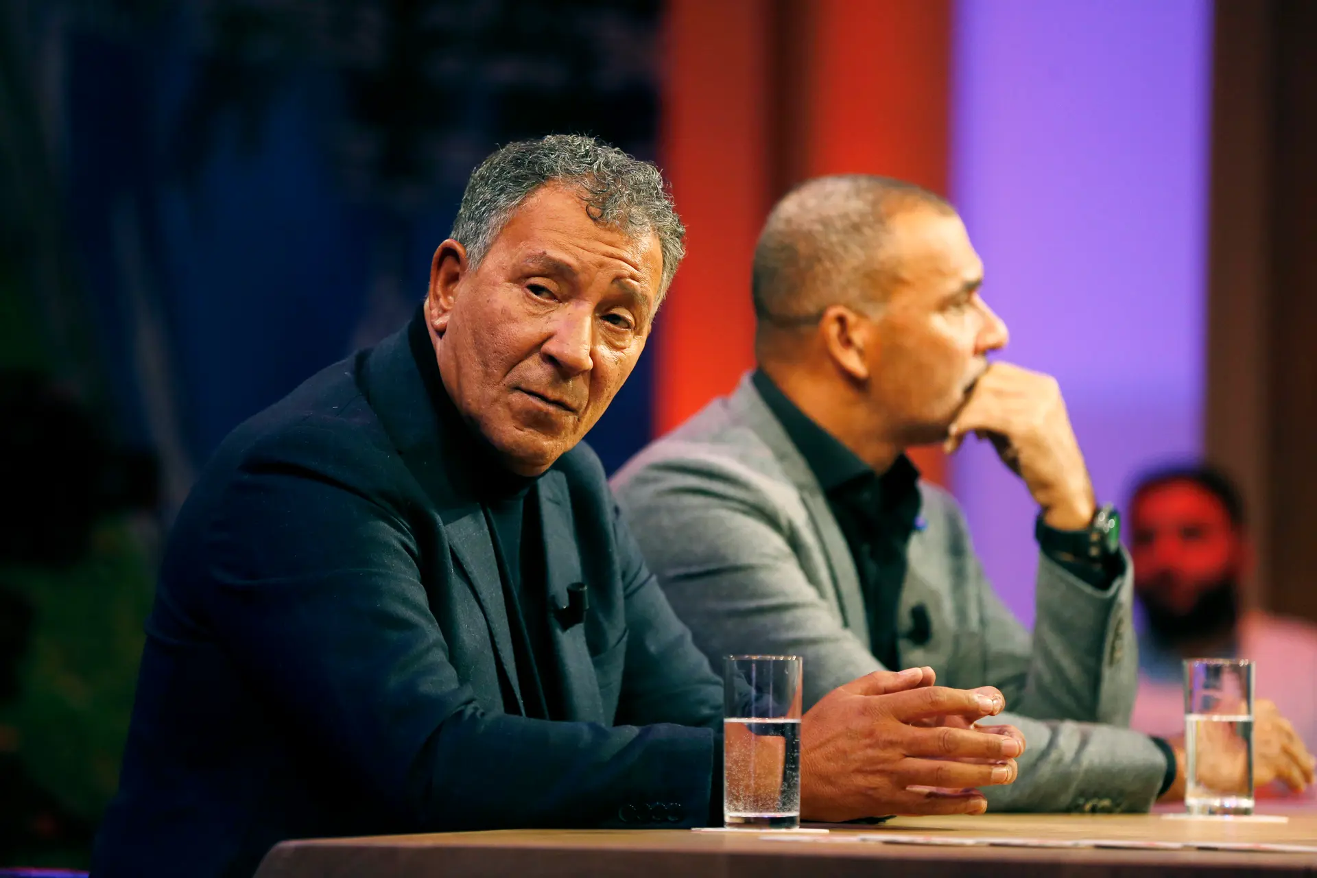 Ten Cate genoemd als mentor voor Heitinga: 'Waar hebben ze Keizer voor gehaald?'
