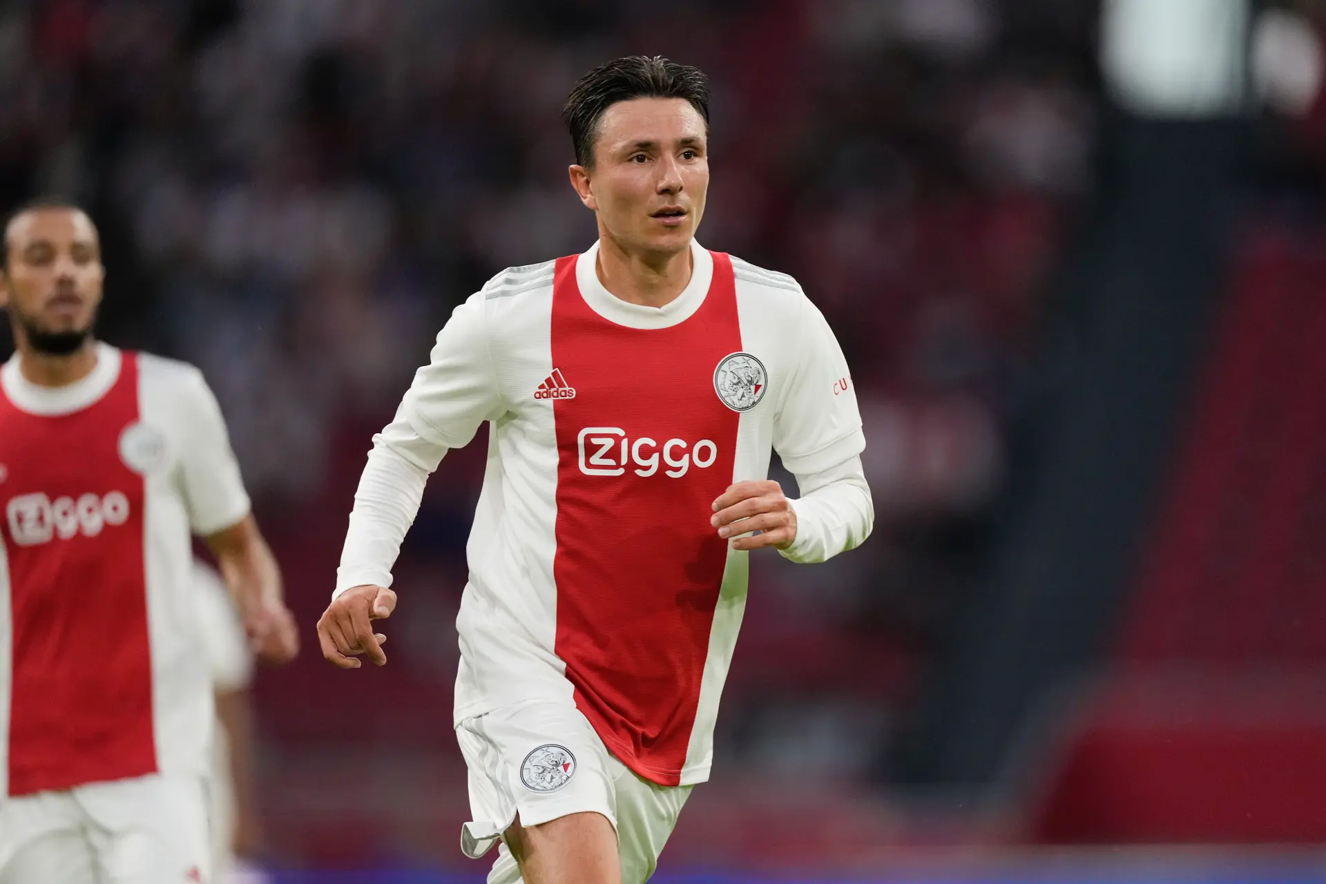 Berghuis blij met hoeveelheid speeltijd bij Ajax: 'Ten Hag probeert altijd Antony en mij in één team te krijgen'