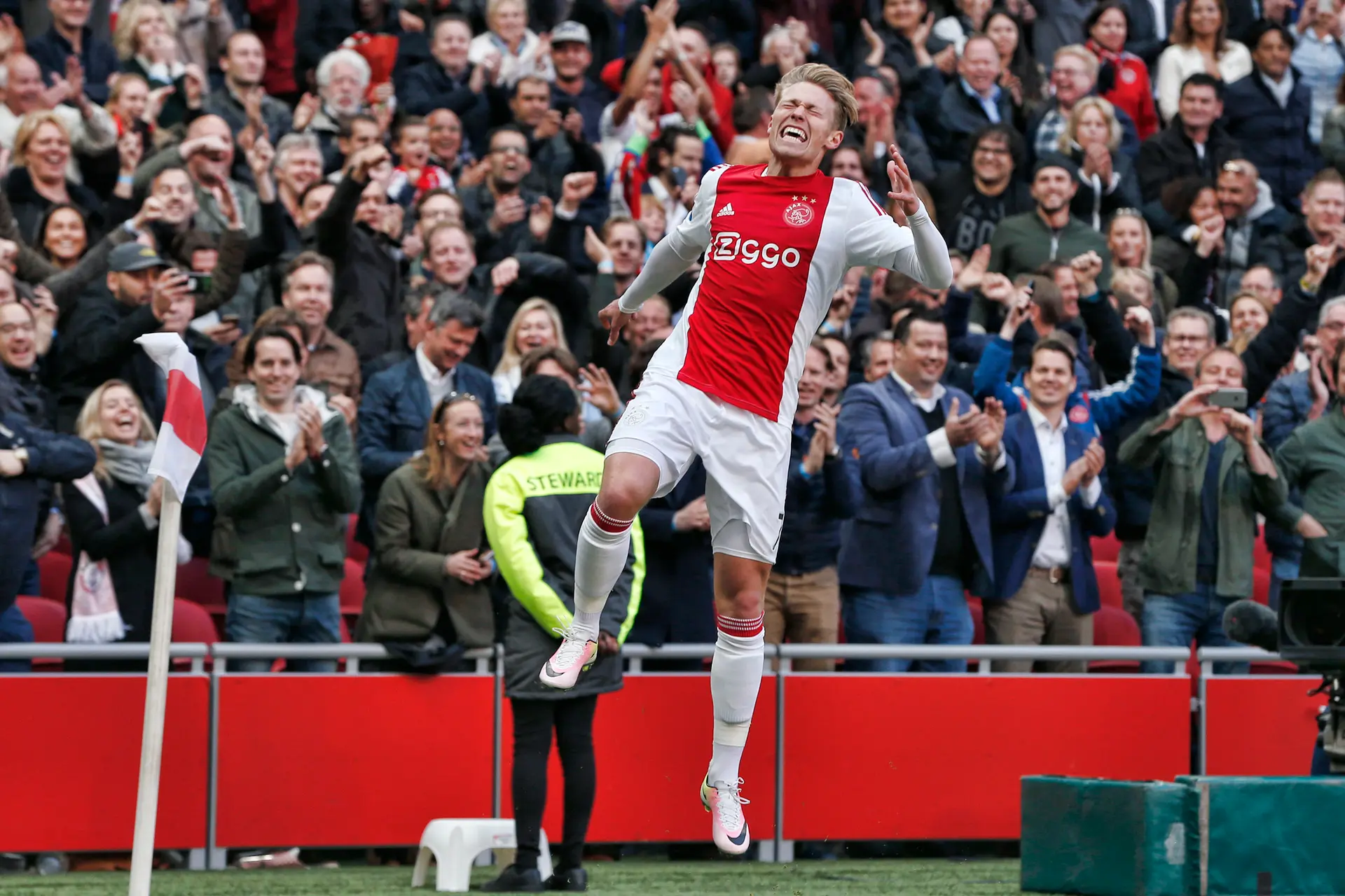 Fischer denkt voldaan terug aan Ajax-tijd: 'Kijk terug op al de goede momenten'