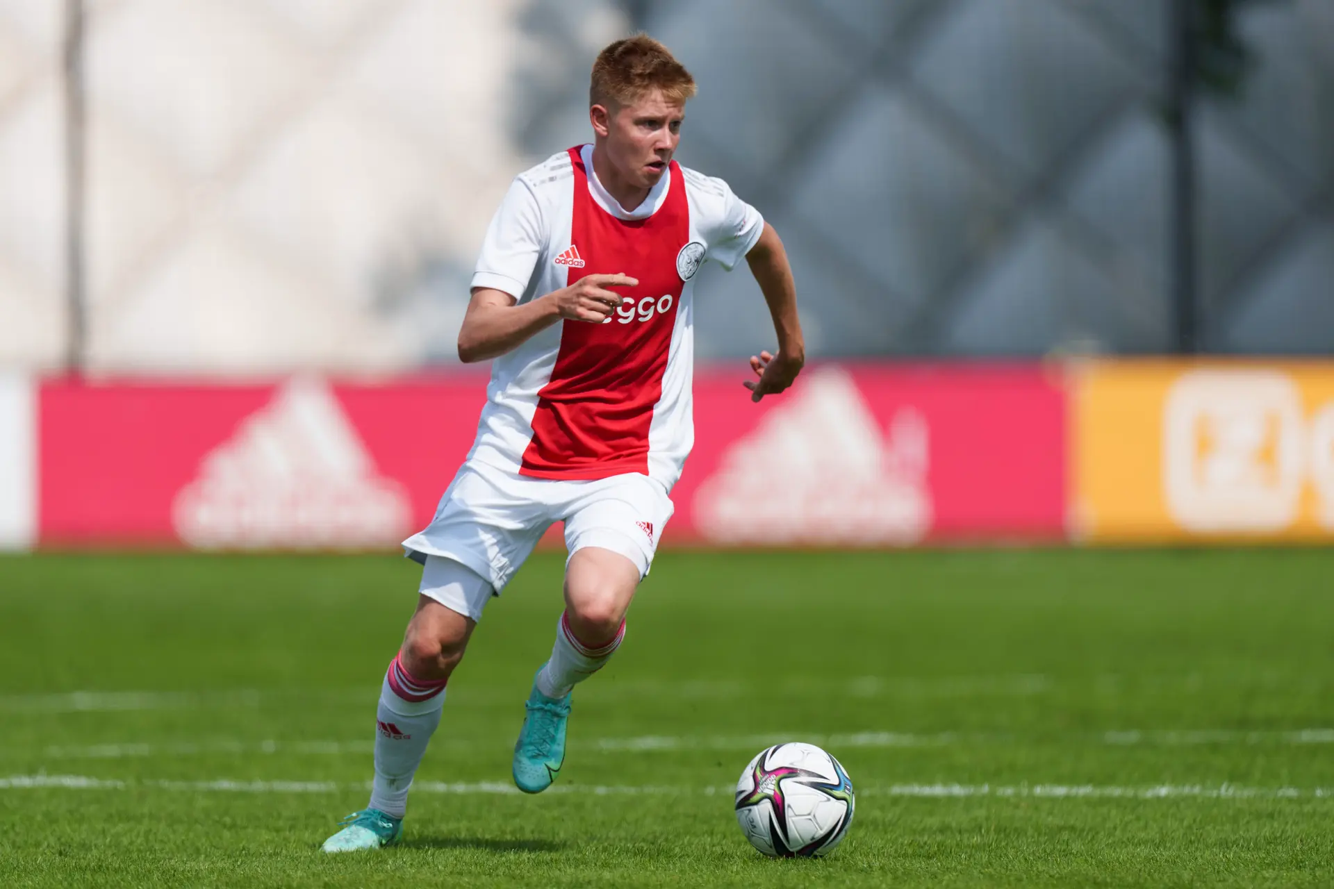 Piepjong, maar bulkend van talent: Zo begint Ajax O18 aan de Youth League