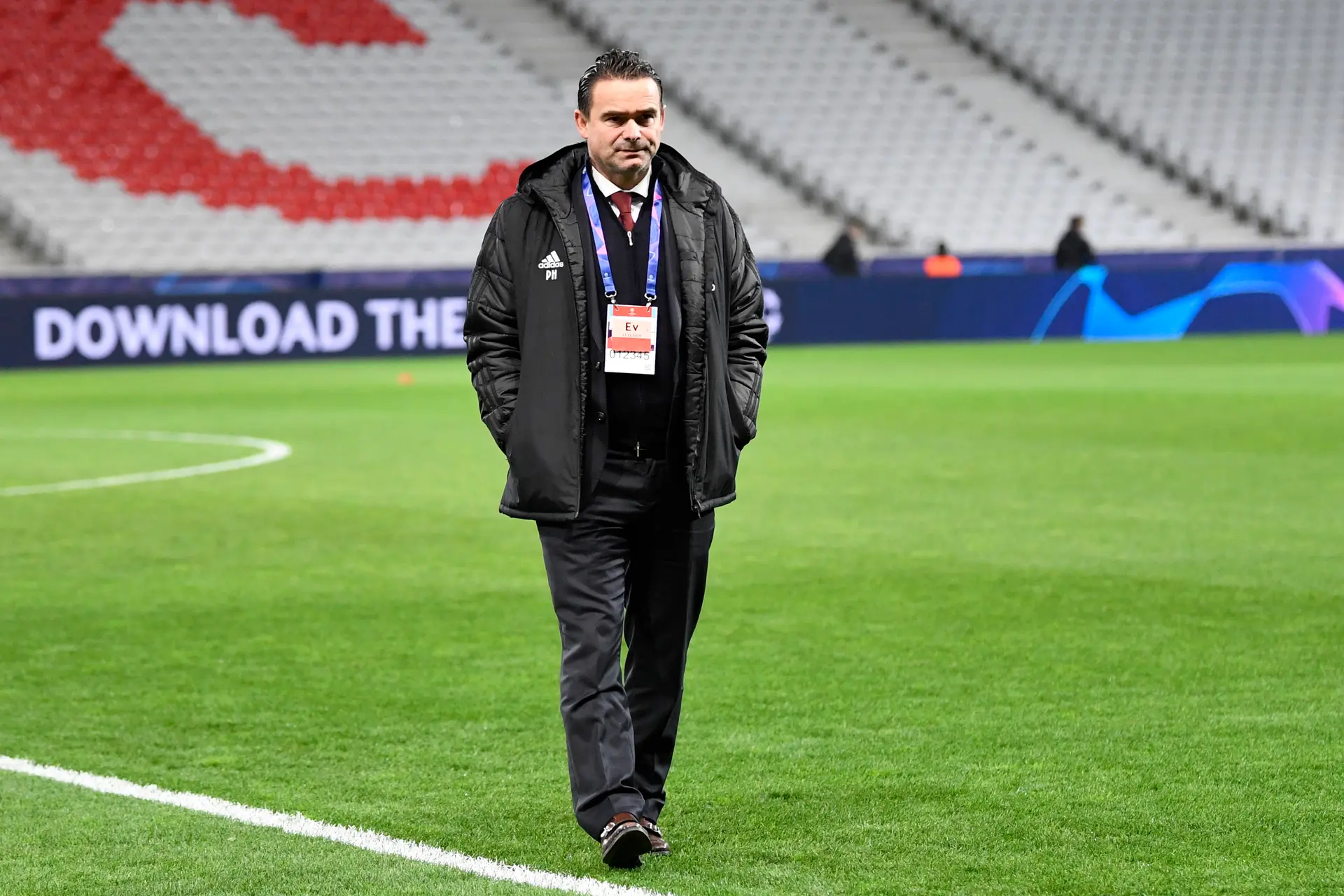 Branie: Hoe een mooie Ajax-zondag dramatisch eindigde