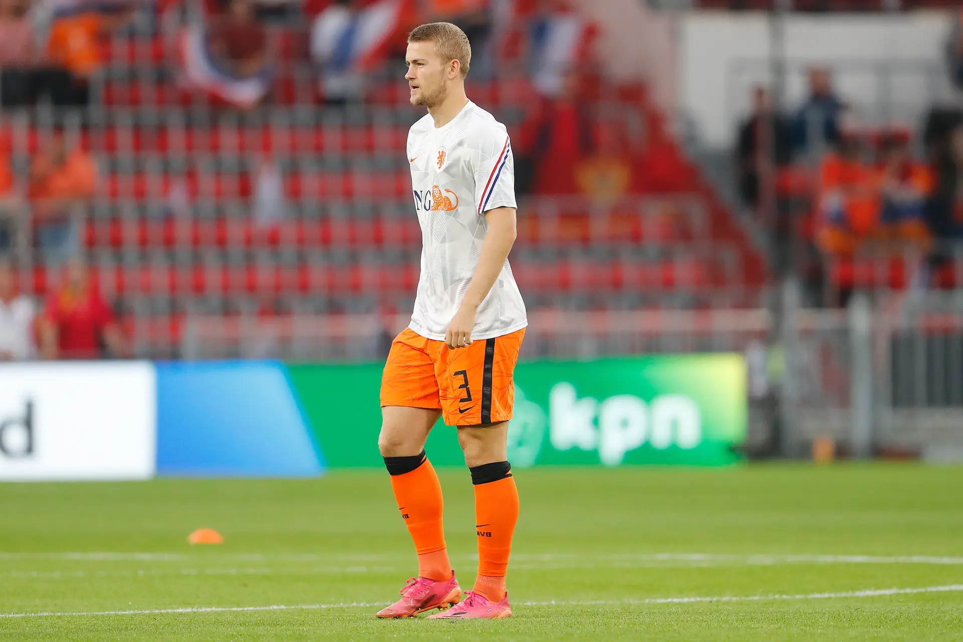 Van Gaal legt keuze voor De Ligt uit: 'Dus je moet altijd goed opletten bij Van Gaal'