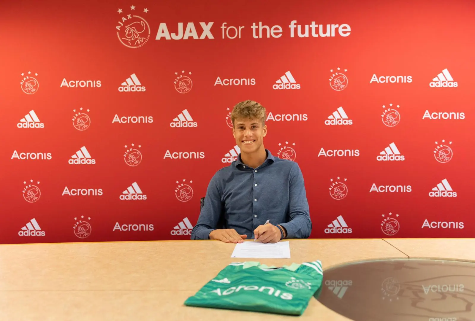 Ajax-jeugdkeeper De Graaff (16) tekent eerste profcontact